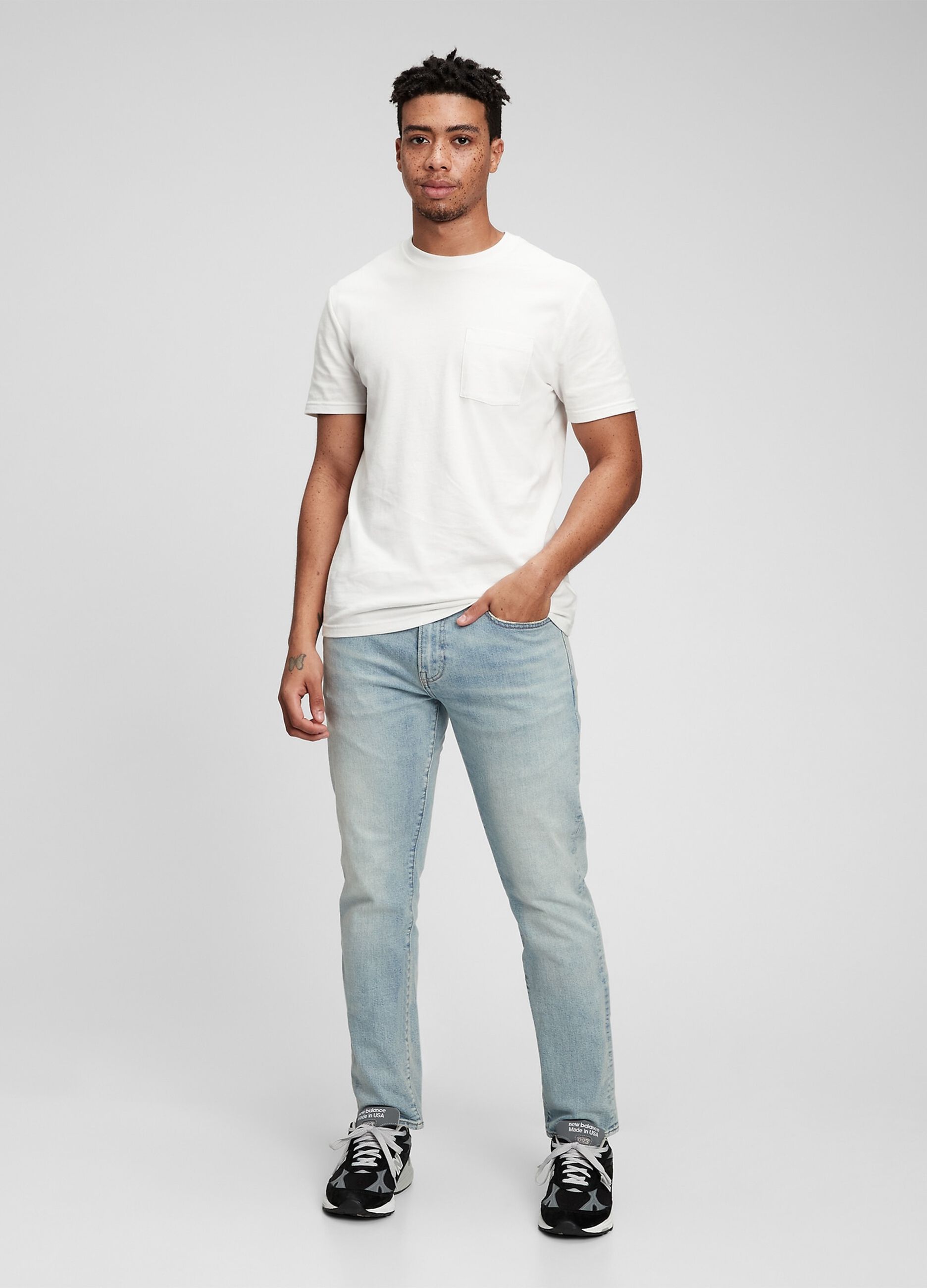 Slim-fit jeans with discolouring