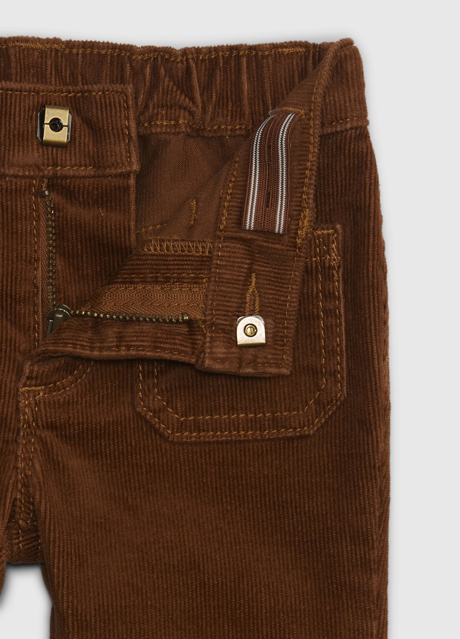 Flare-fit trousers in corduroy_2
