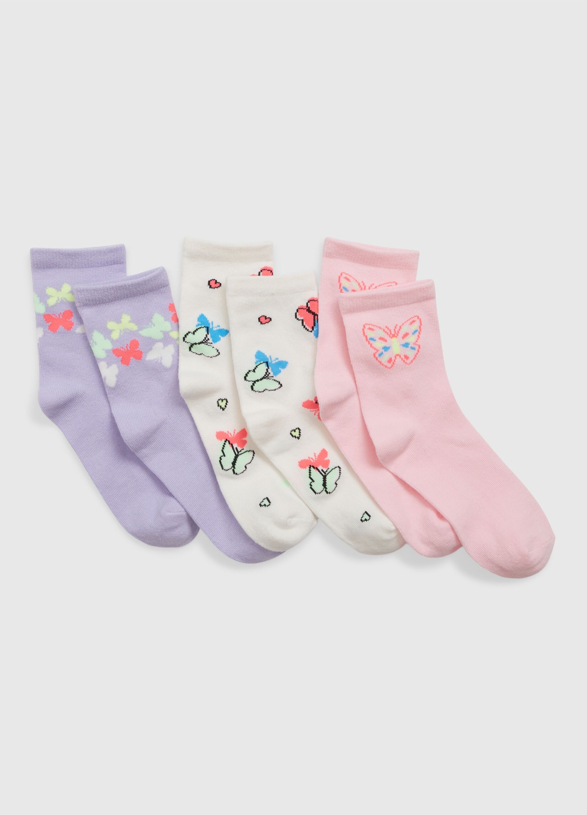 Three-pair pack socks with butterflies design