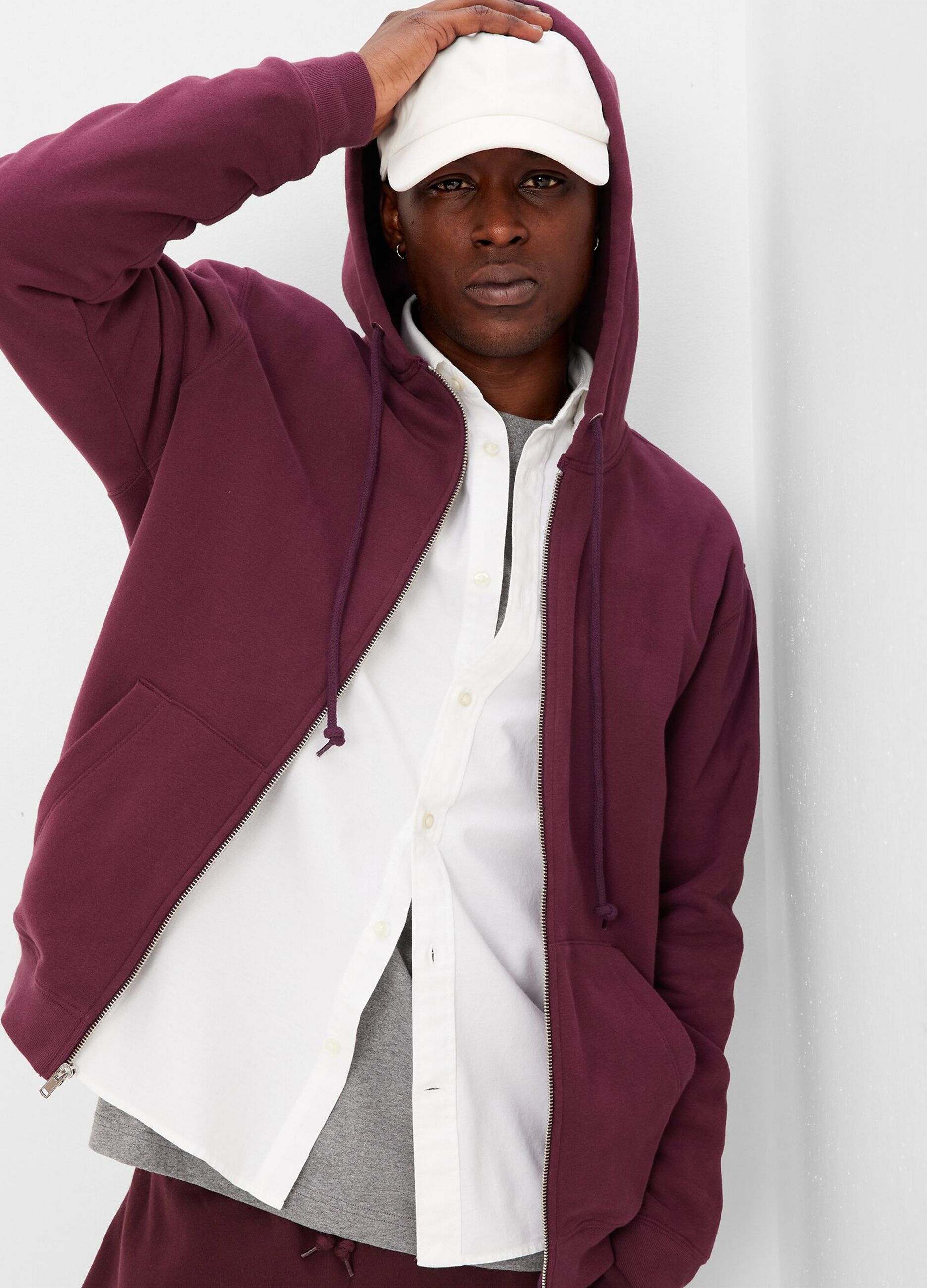 Full-zip in fleece with hood