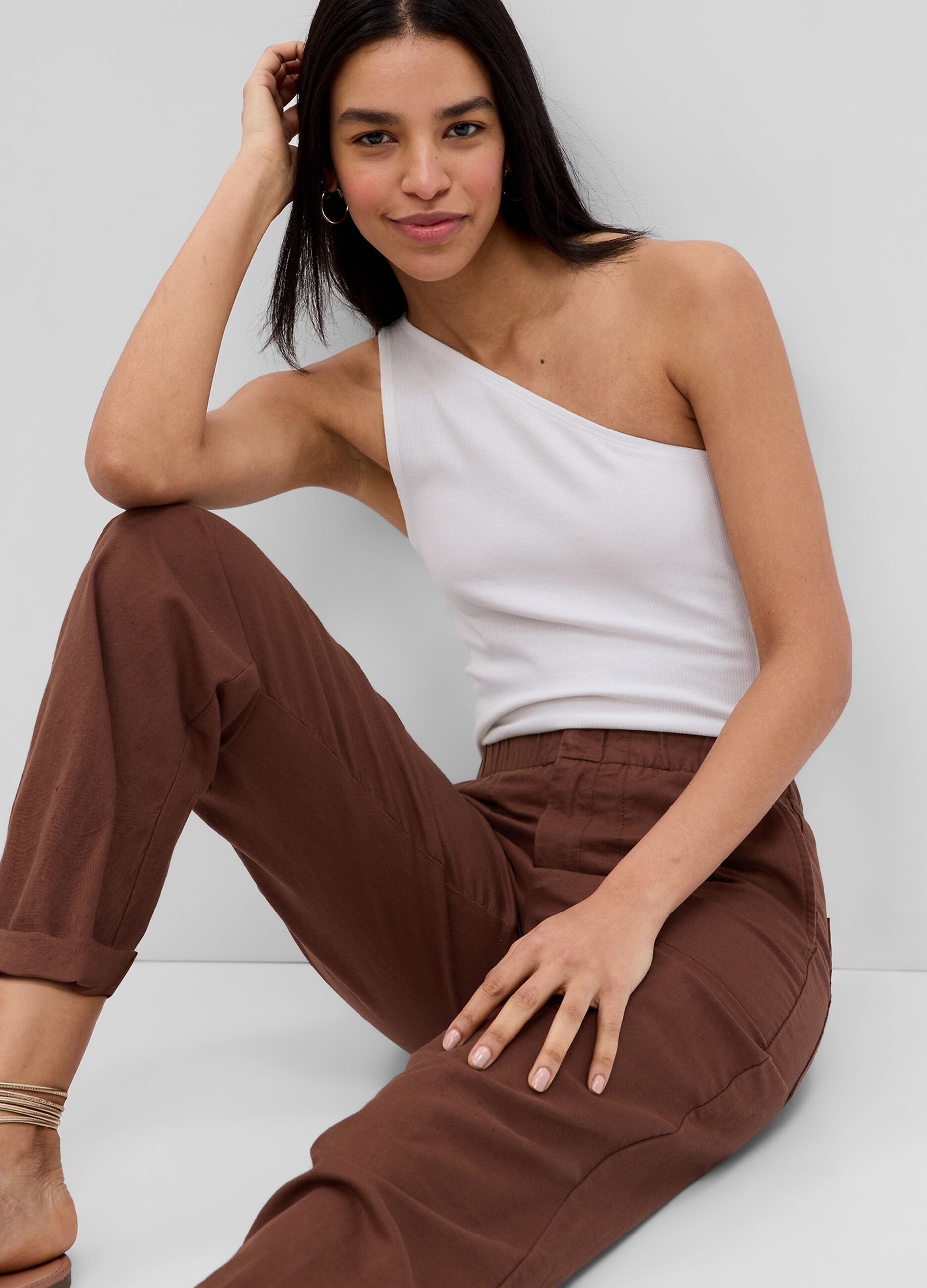 Straight-fit trousers in linen and cotton_2