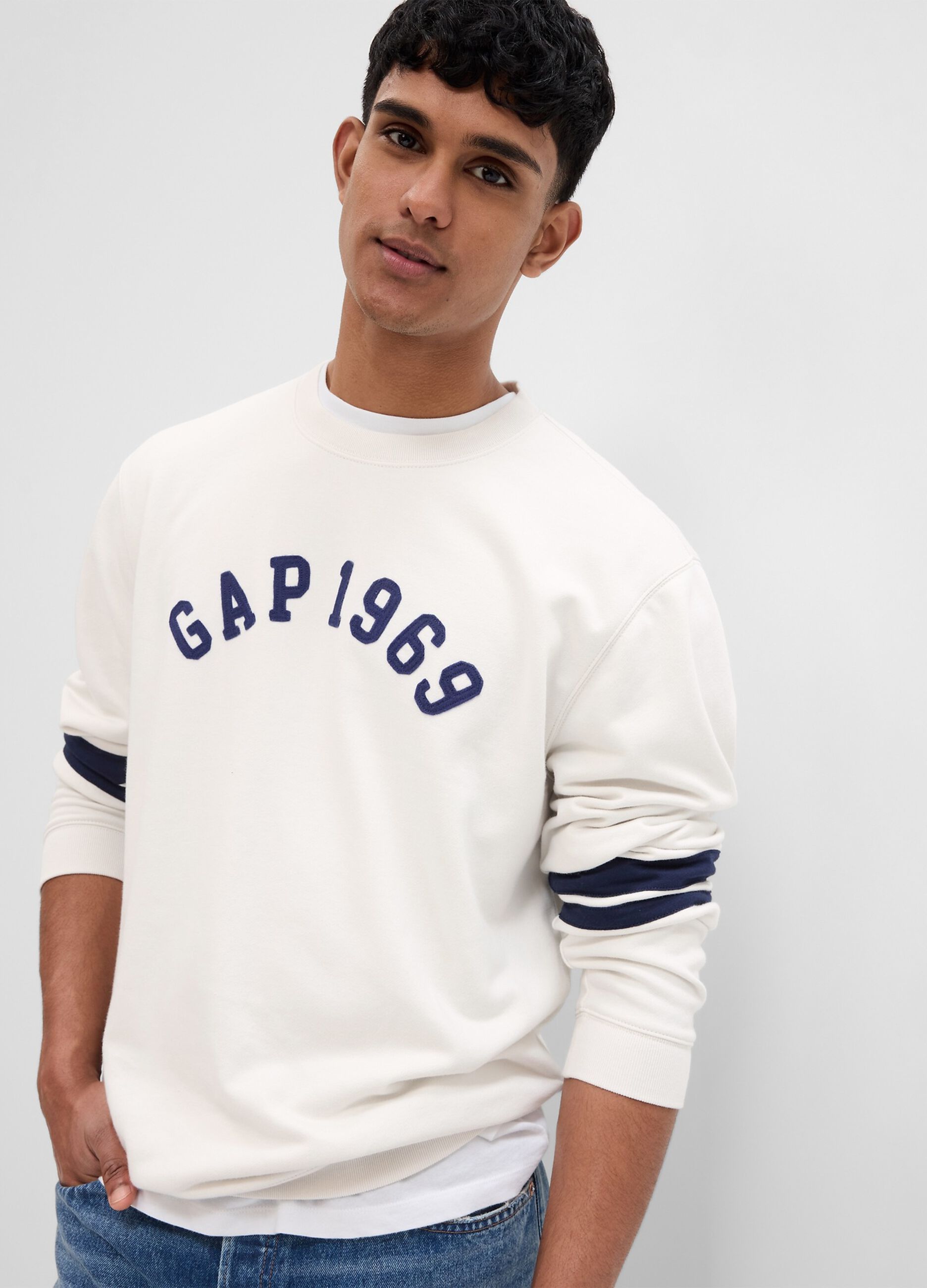Sweatshirt with logo embroidery and contrasting bands