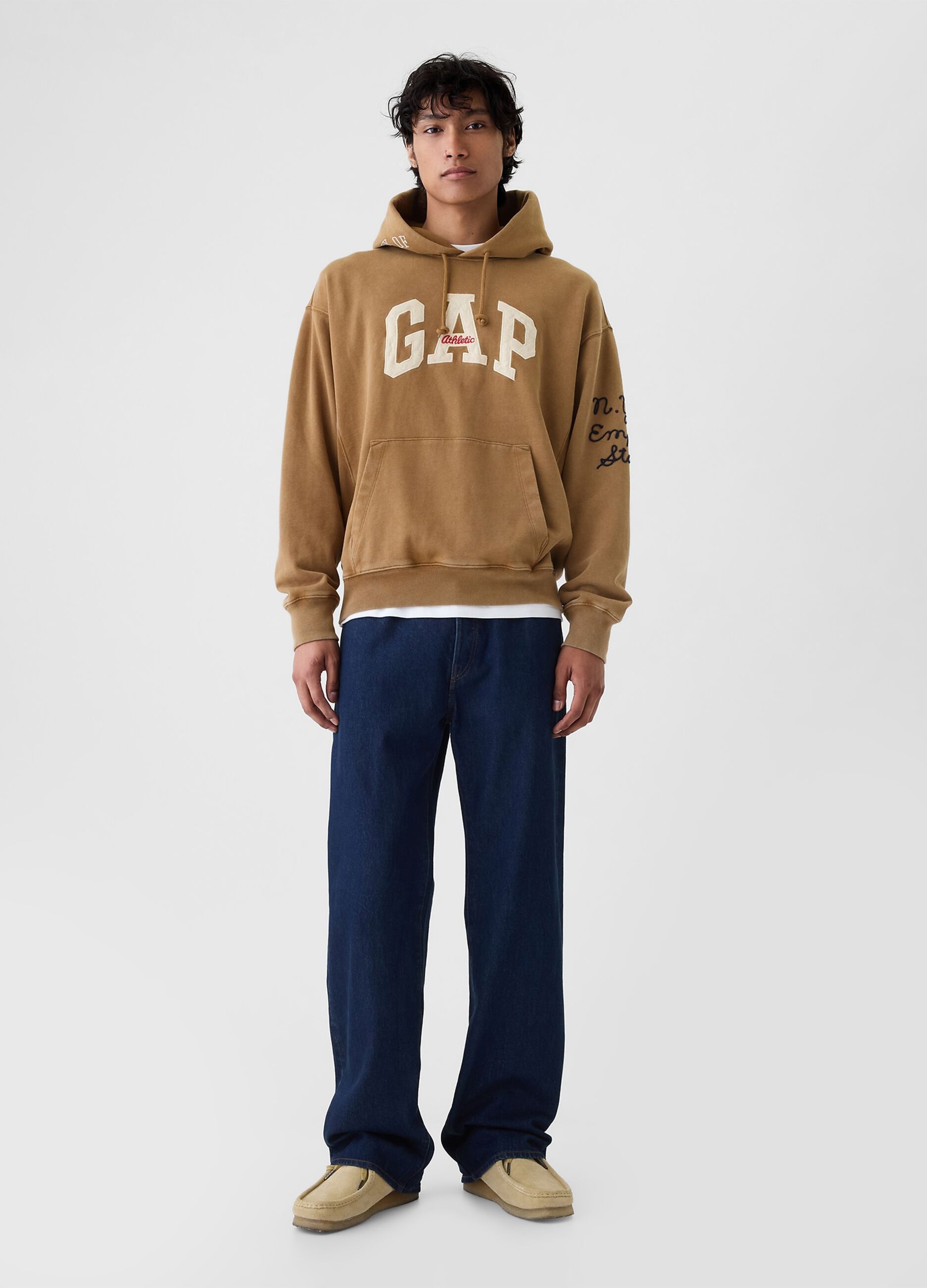 Felpa con cappuccio e patch logo_1