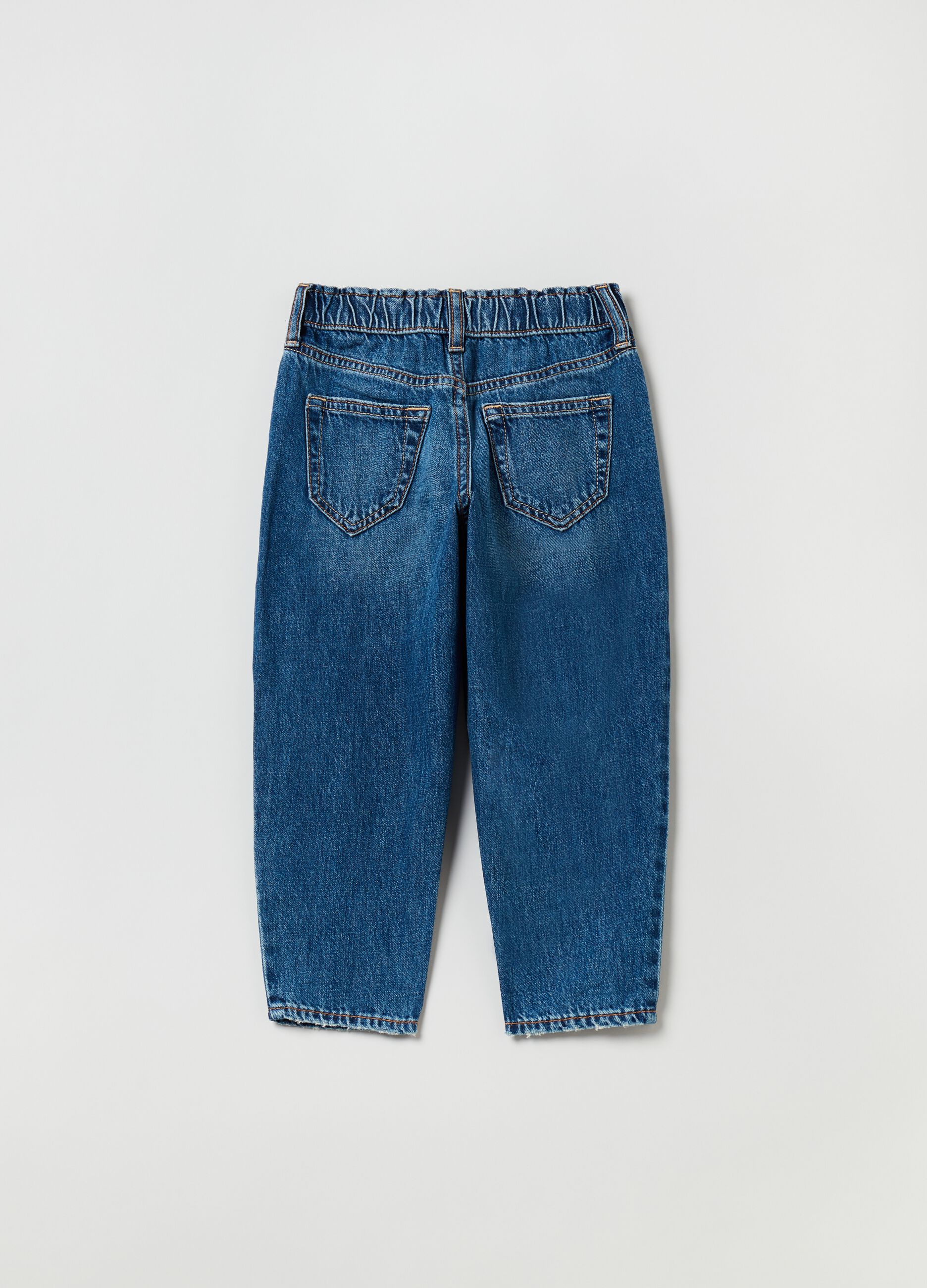 Jeans slouchy con abrasioni_1