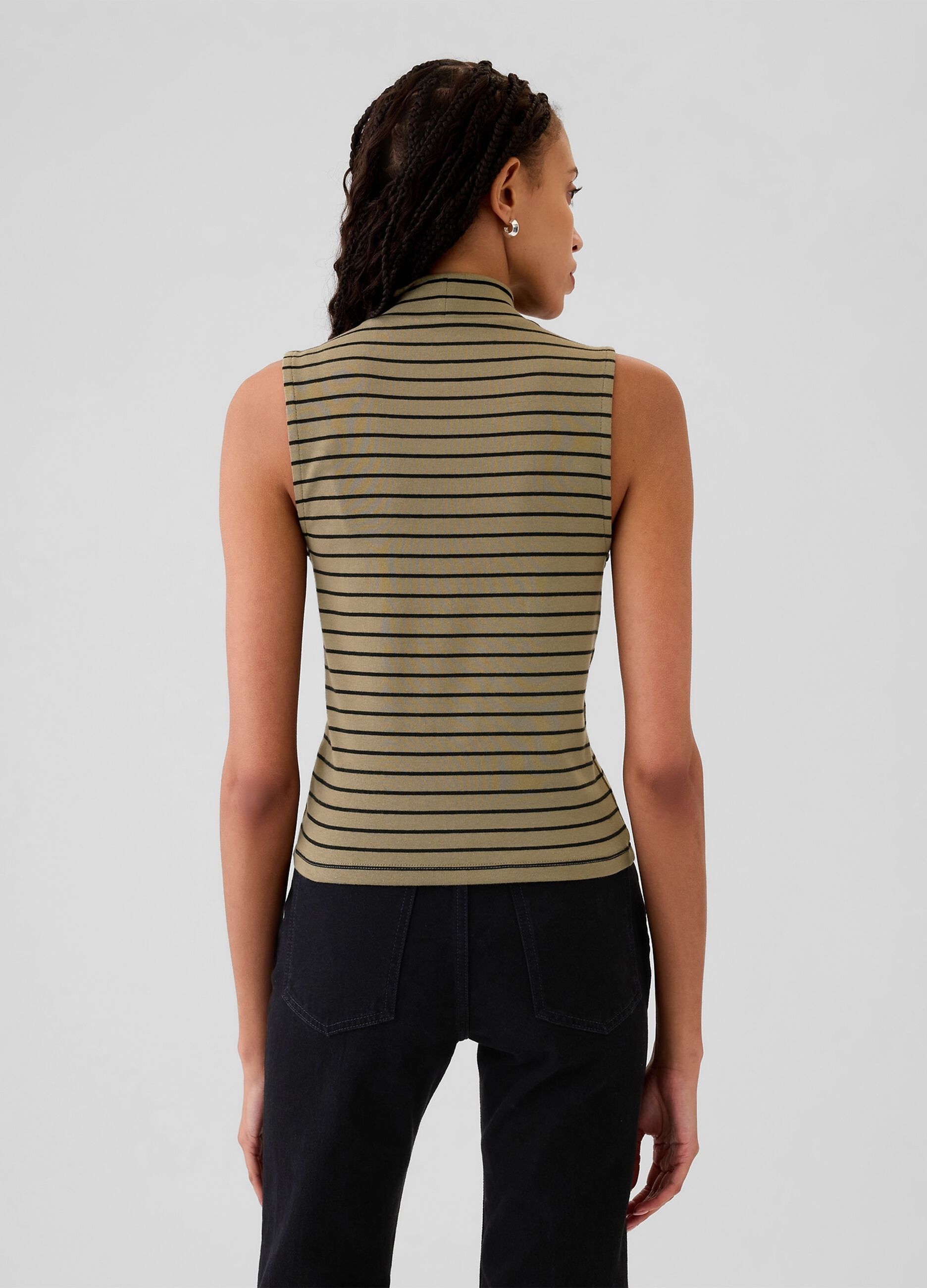 Mock neck sleeveless top_2