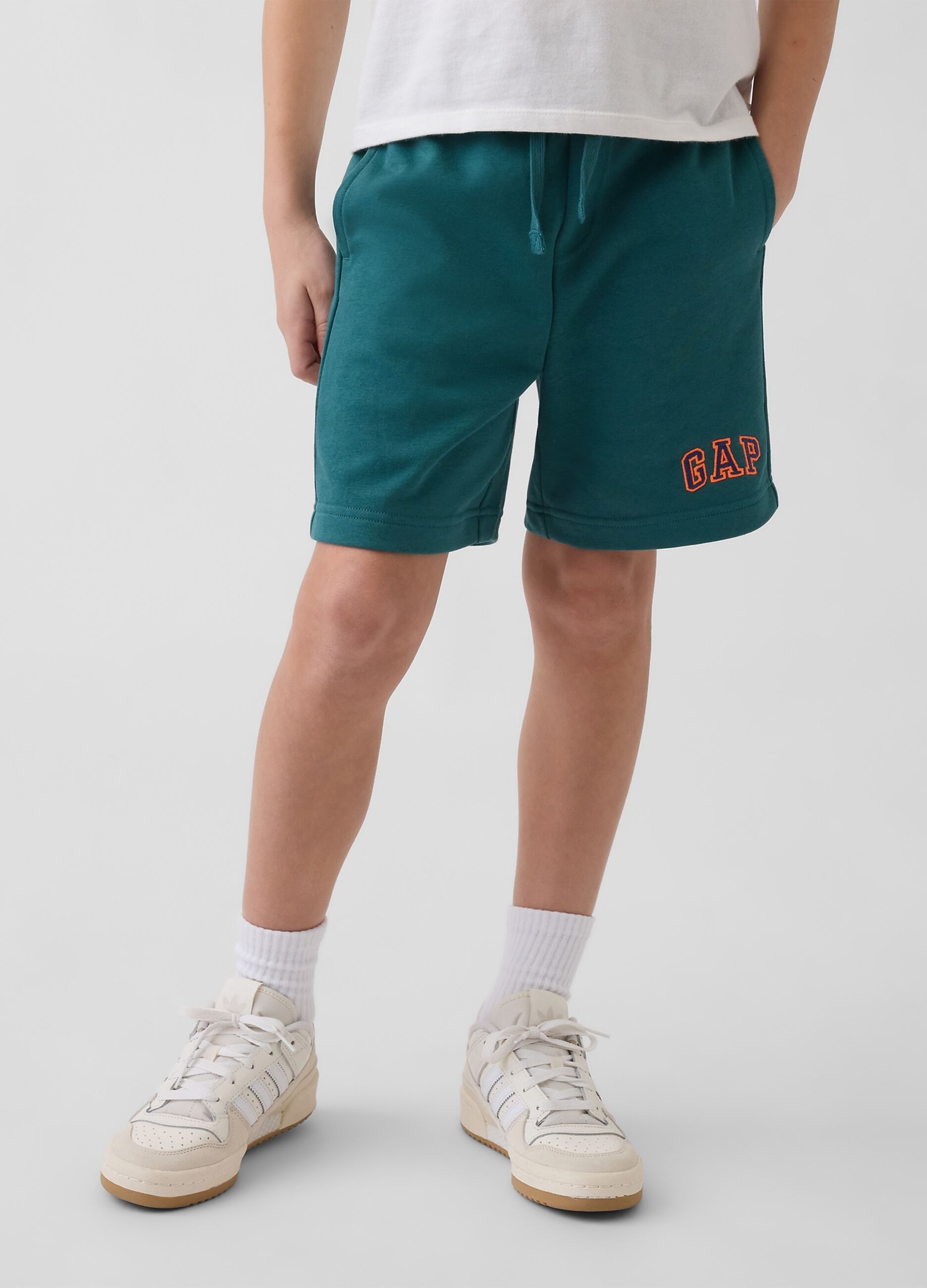 Kid's regular fit green cotton blend shorts