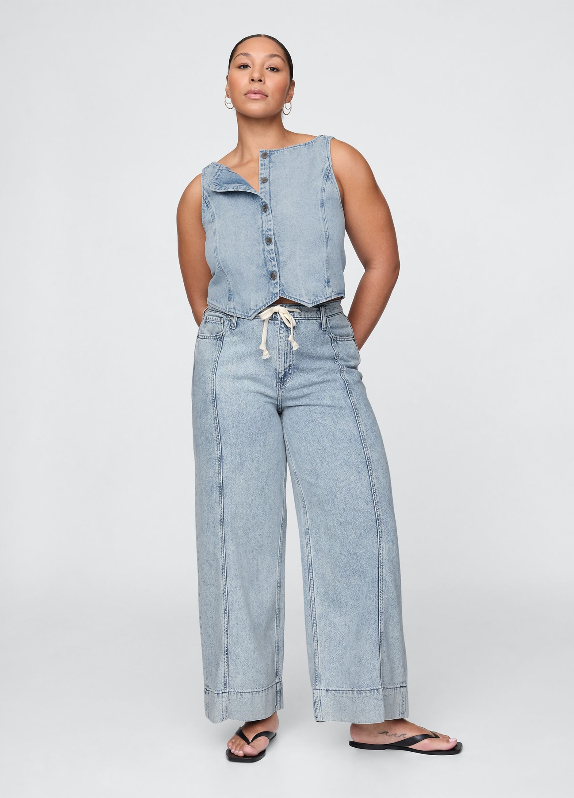 Pantaloni ampi in denim chiaro Gap_4