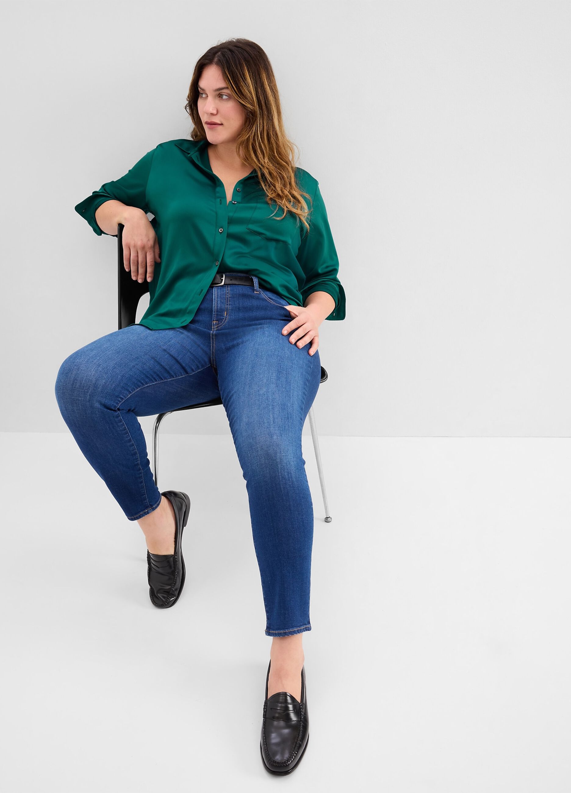 Camicia in satin con tasca_3