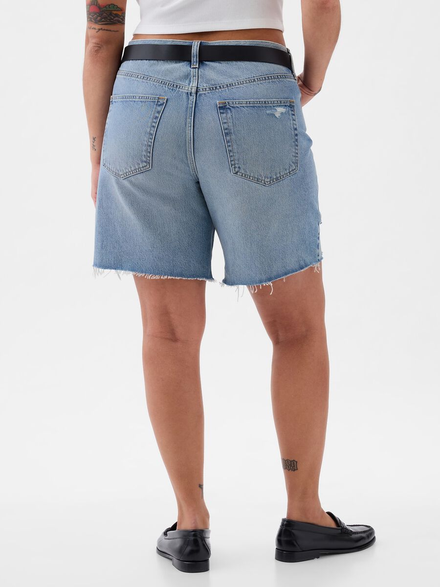 Loose-fit regular-rise Bermuda shorts in denim Woman_4