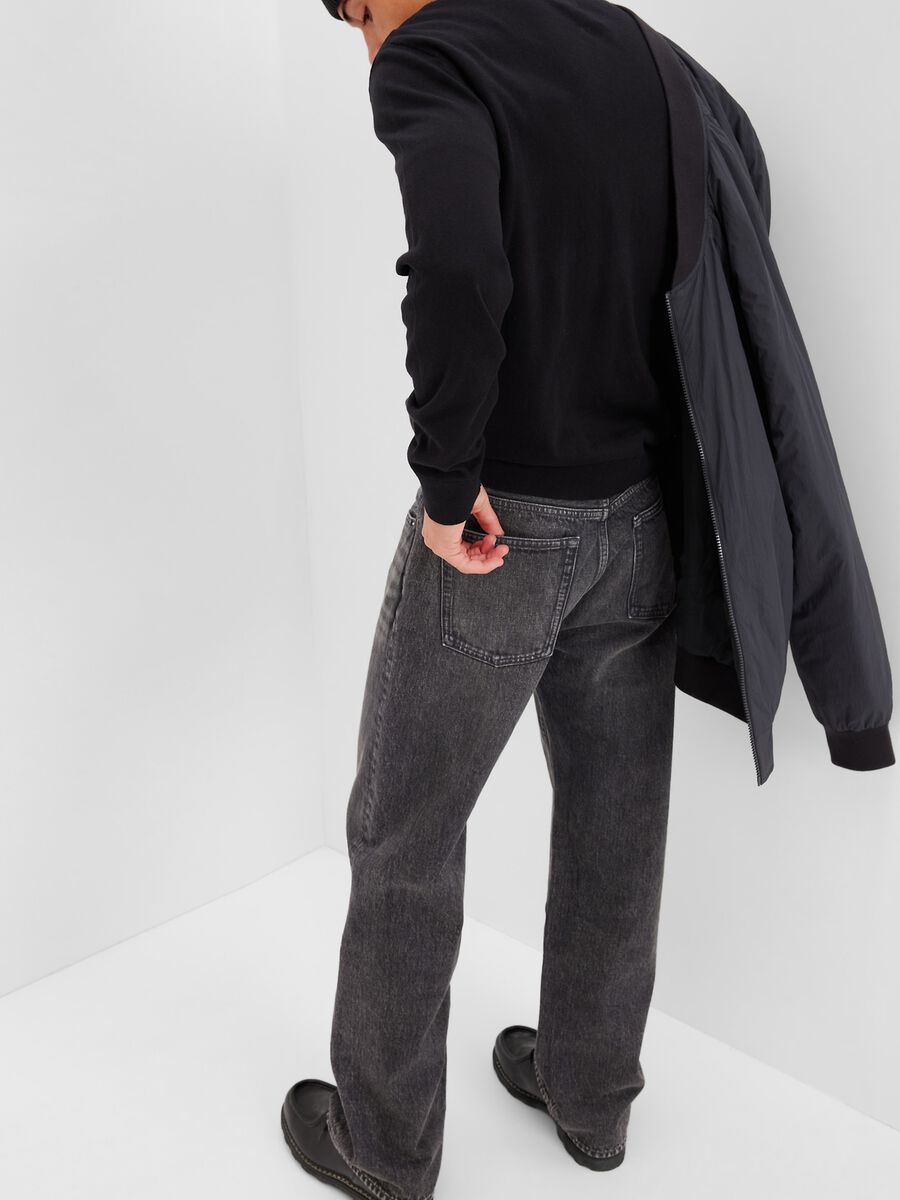 Loose-fit mid-rise jeans Man_1