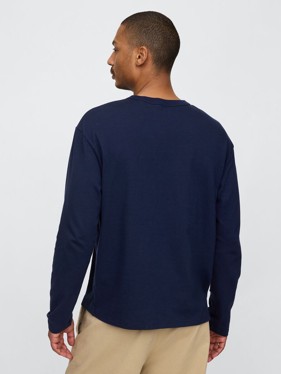 T-shirt a maniche lunghe in cotone blu con logo Gap Uomo_2