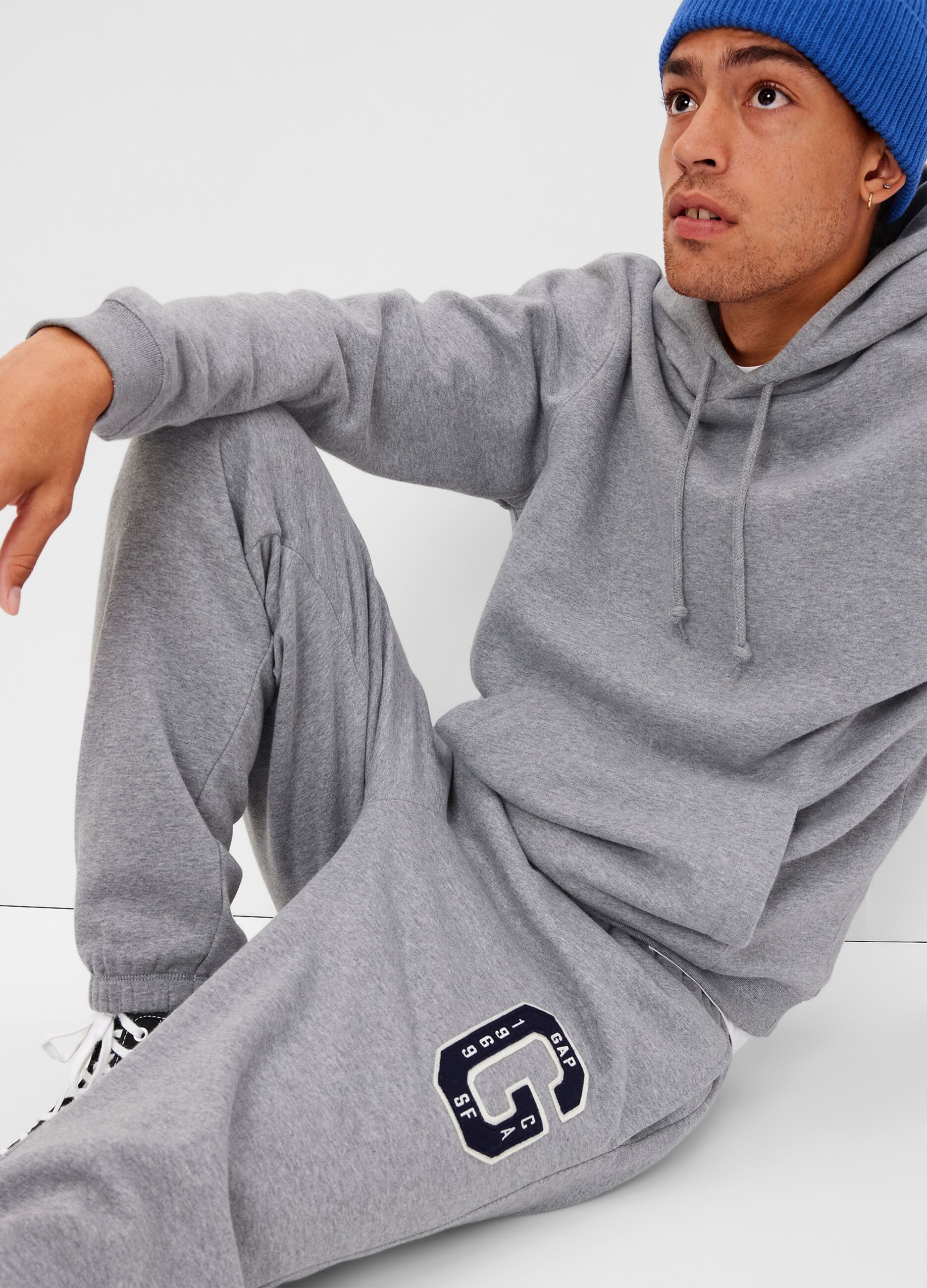 Joggers in felpa con ricamo logo_1