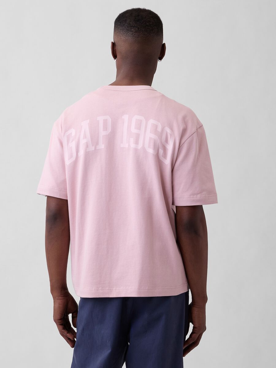 T-shirt in puro cotone a maniche corte con logo GAP Uomo_1