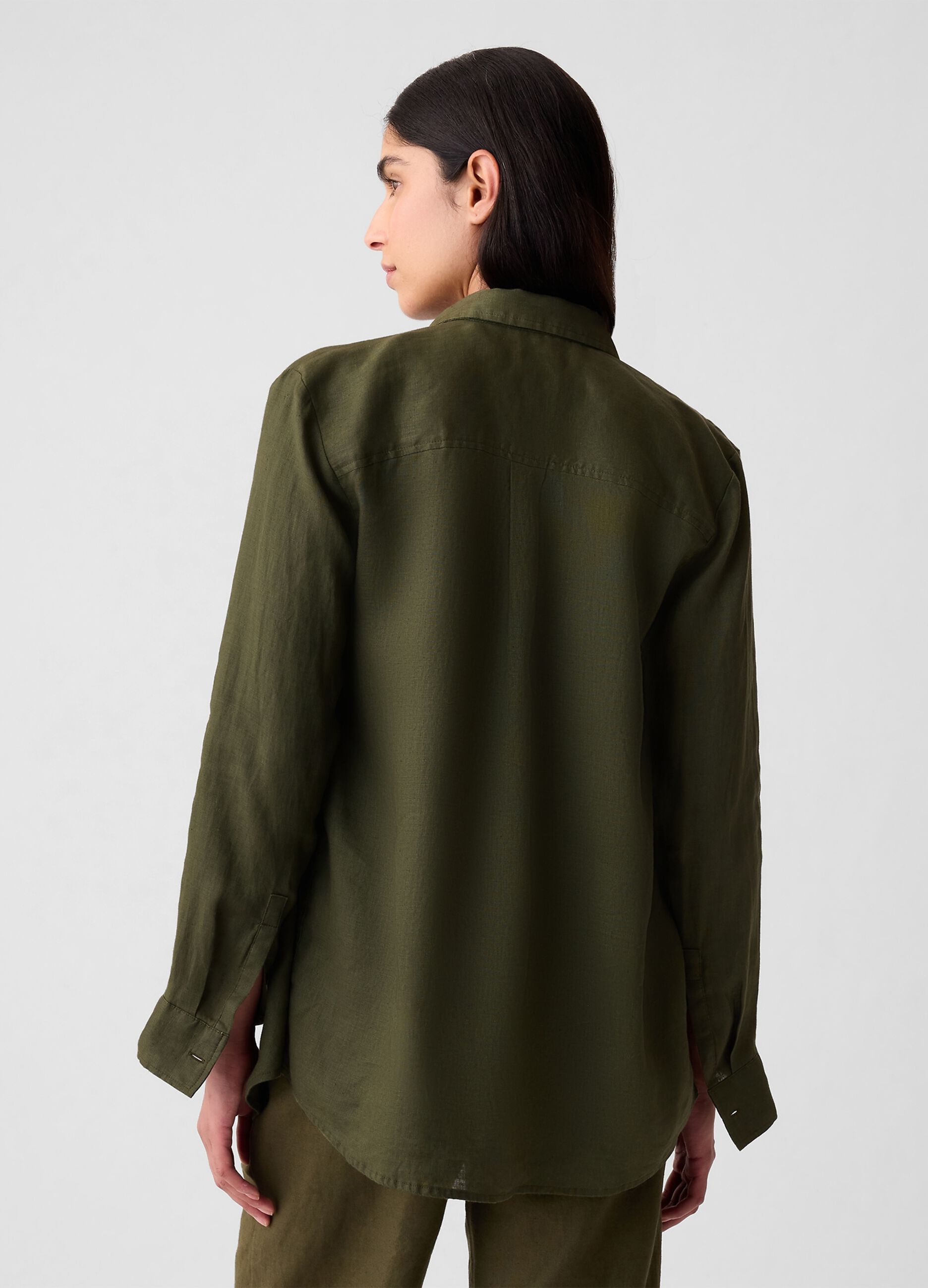 Camicia boyfriend fit in lino con tasca_2