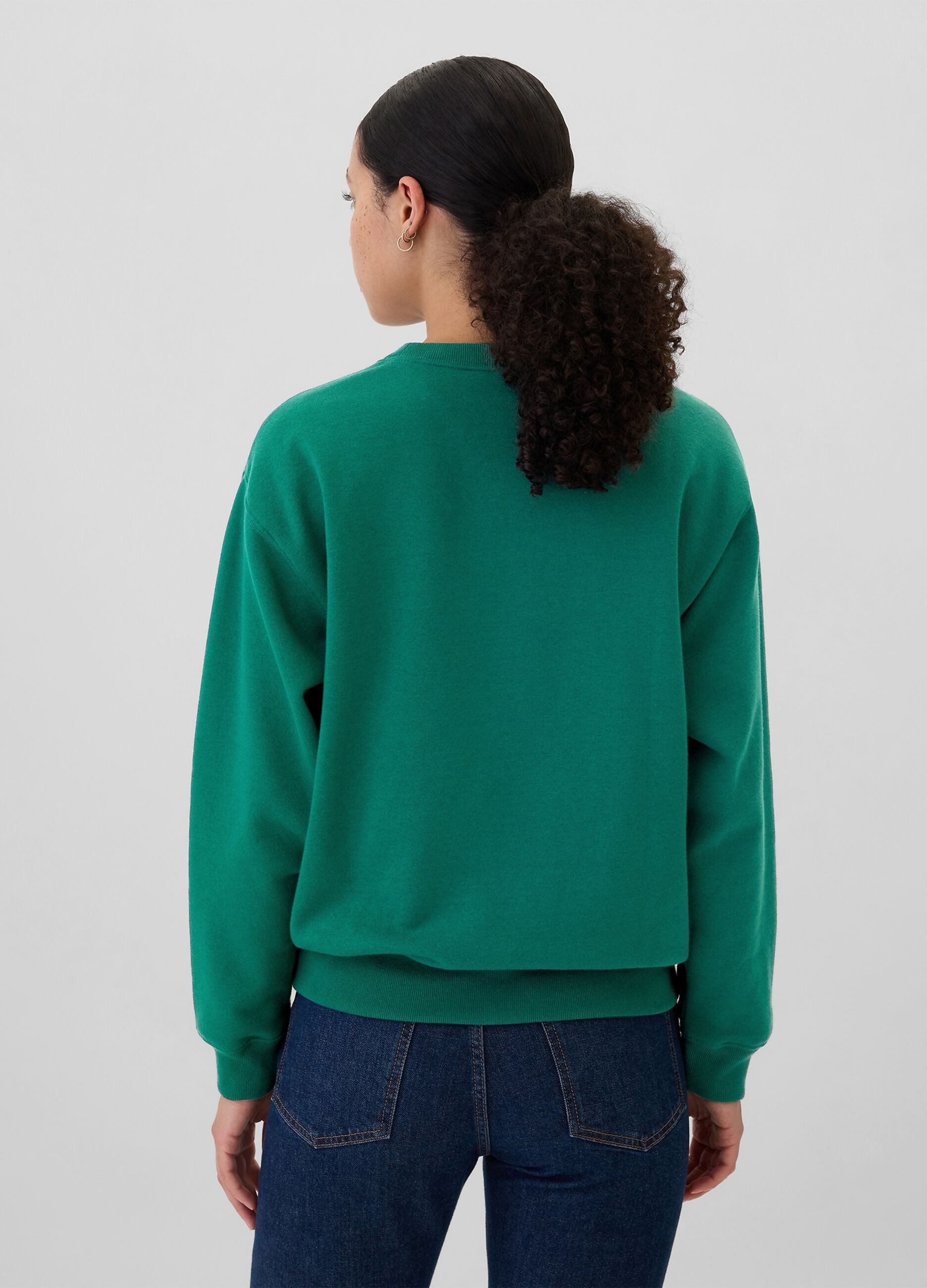 Felpa con ricamo logo boucl&eacute;