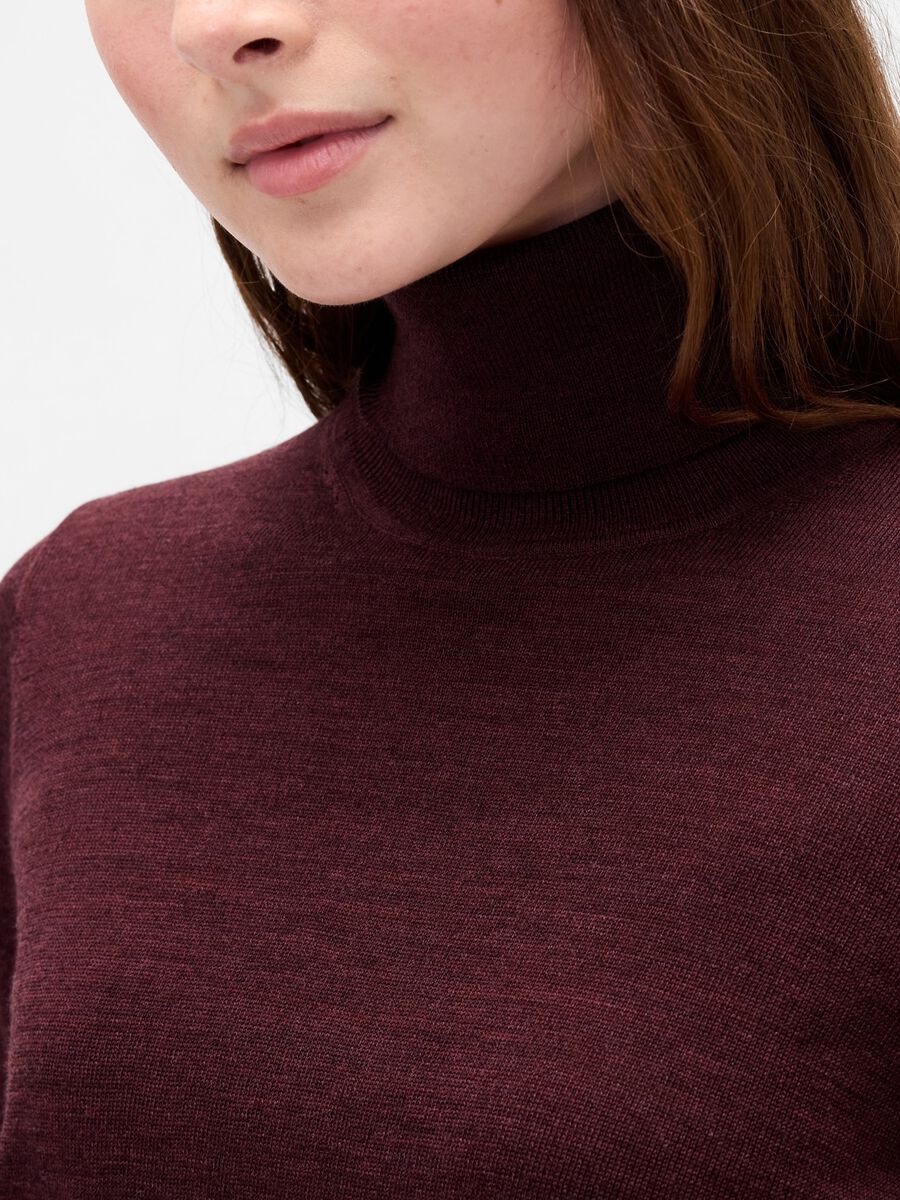 Maglione rosso a collo alto in lana Donna_3