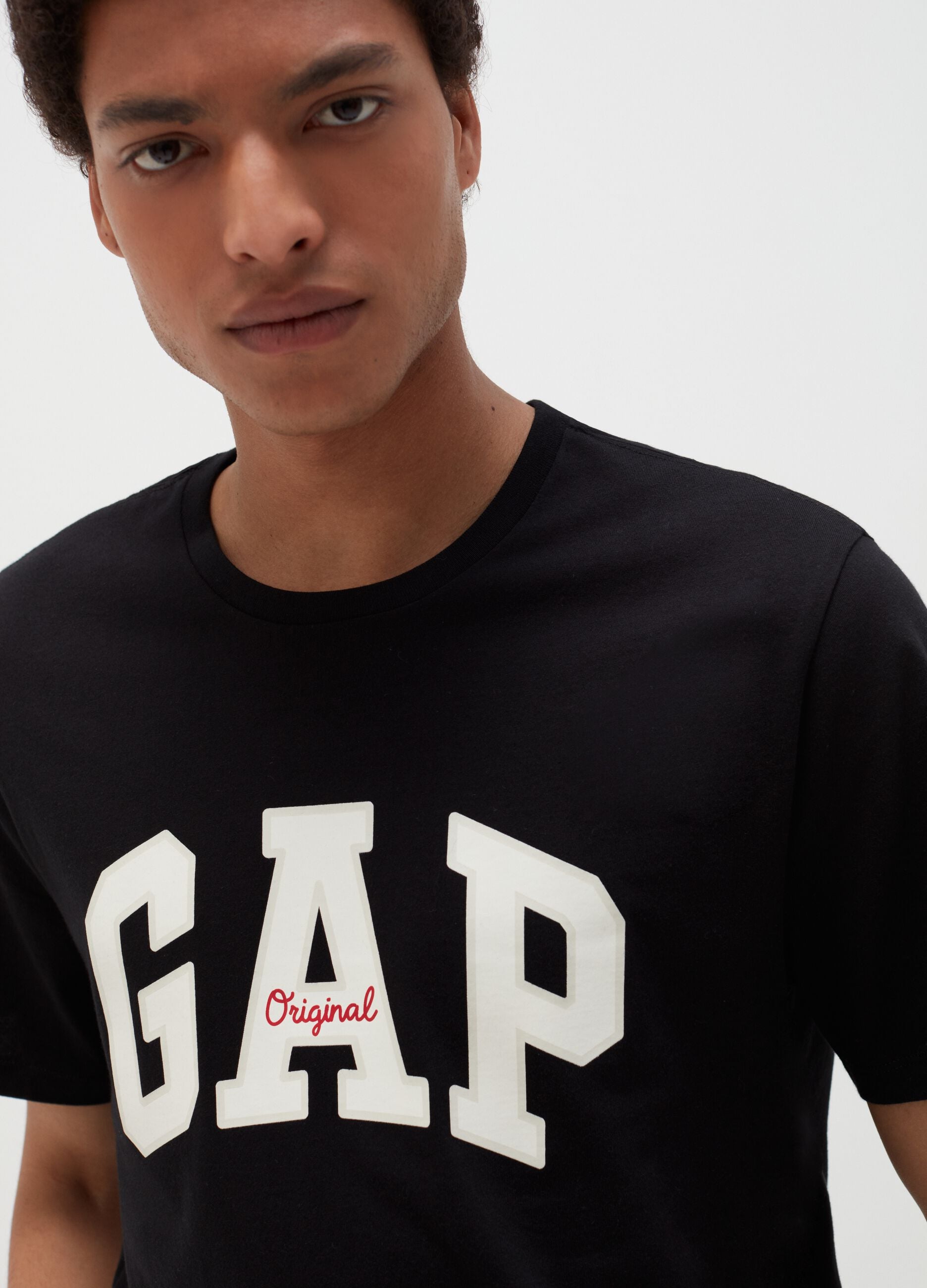 T-shirt with round neck and logo
