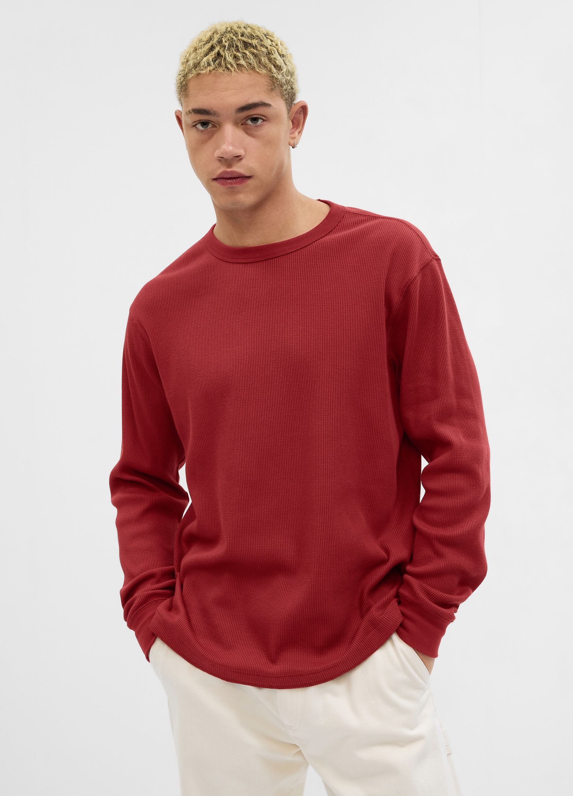 Long-sleeved T-shirt with waffle weave