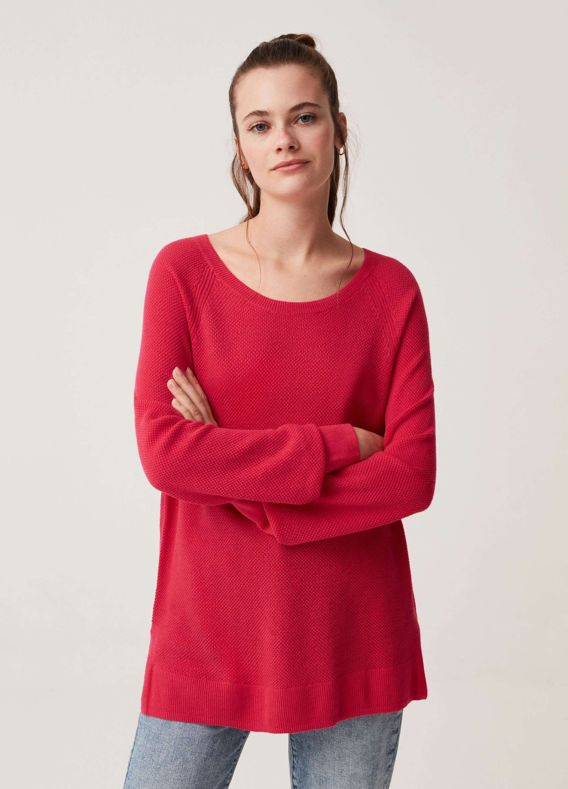 Long pullover with raglan sleeves_1