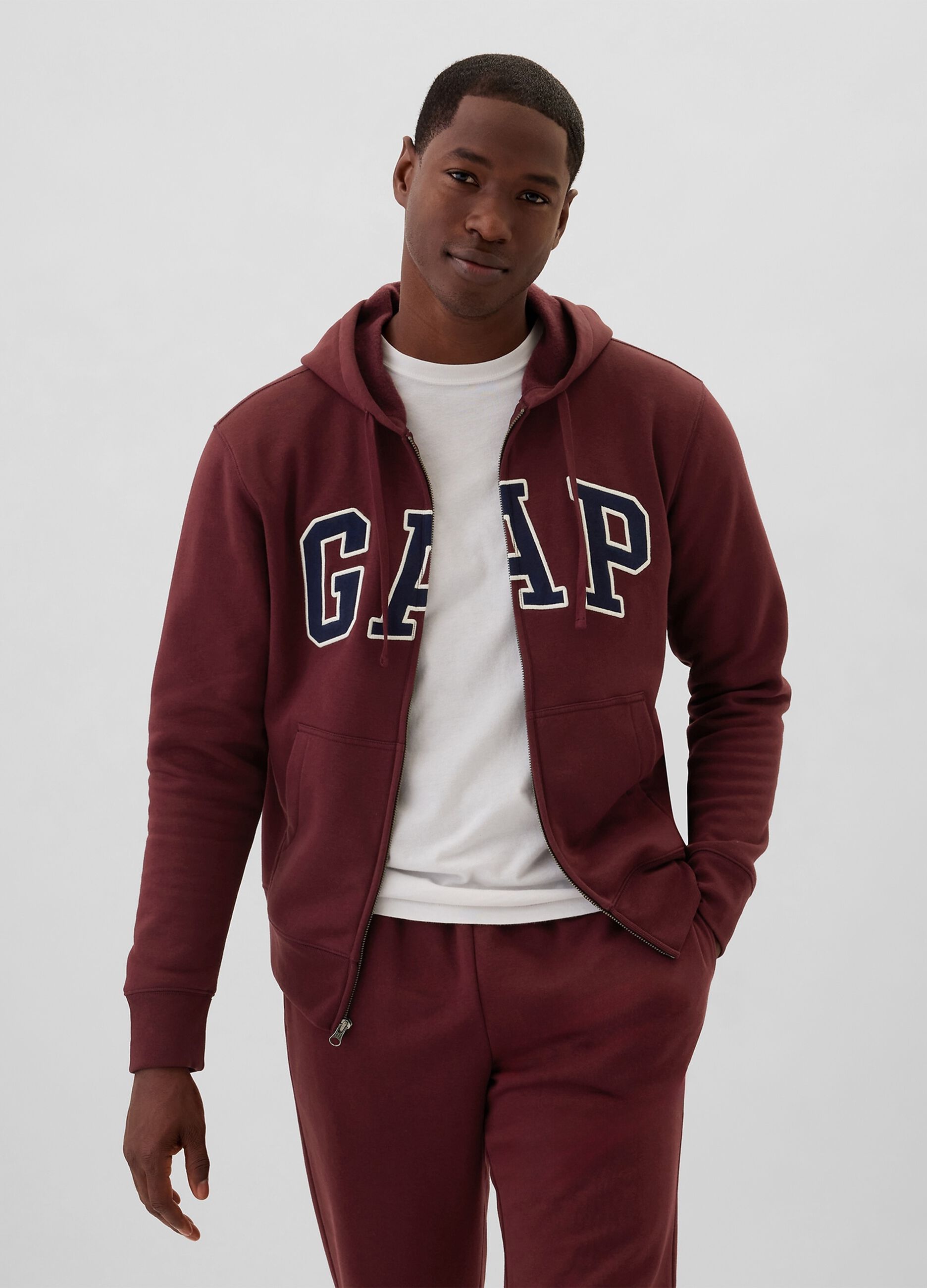 Full-zip sweatshirt with hood and logo embroidery_3