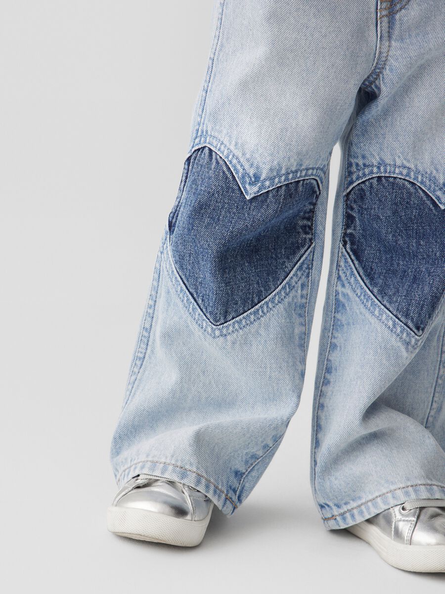 Jeans stride wide leg con cuori ricamati Neonato_1