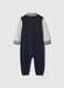 Tutina varsity con ricamo orsetto e lettering_1