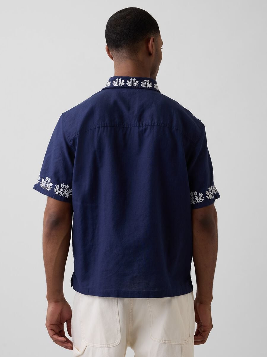 Linen and cotton blend shirt with embroidery Man_1
