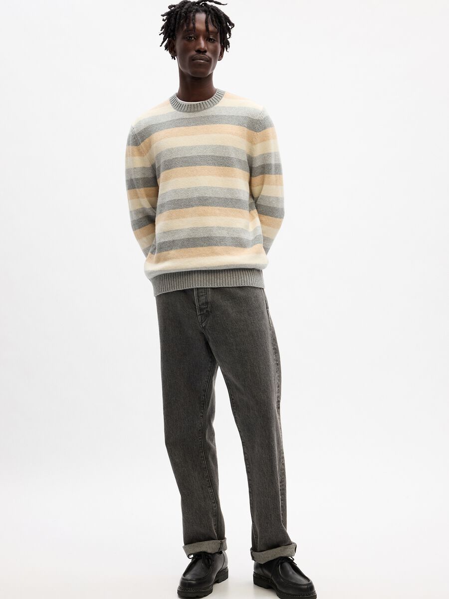 Pullover con scollo rotondo Uomo_0