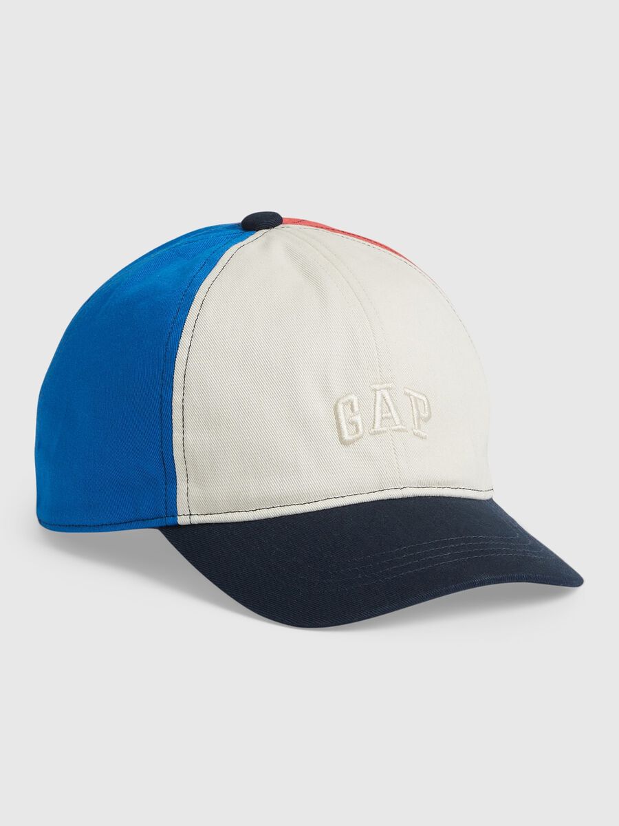 Baseball cap with embroidered logo. Boy_0