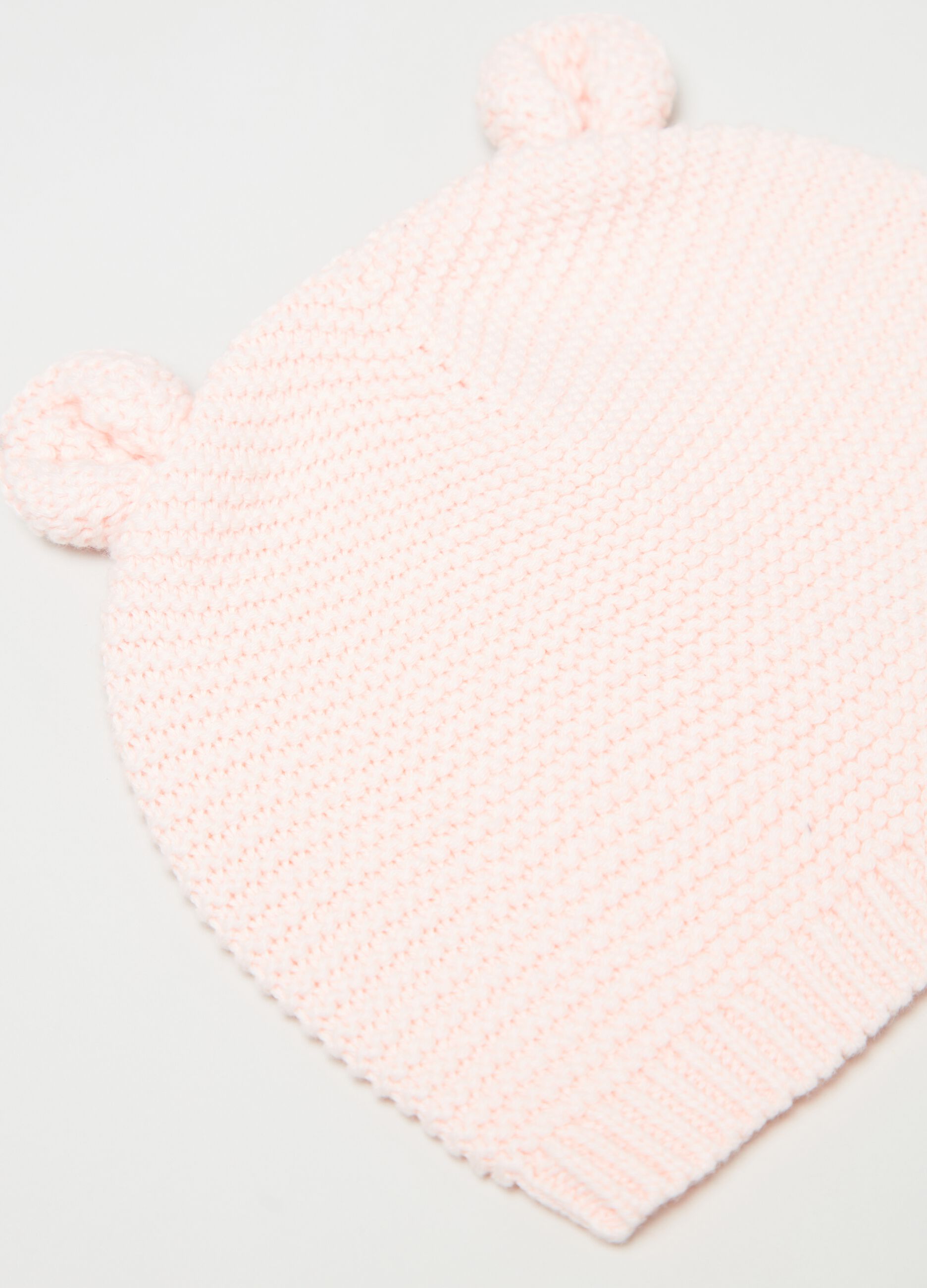 Knitted hat with ears_1