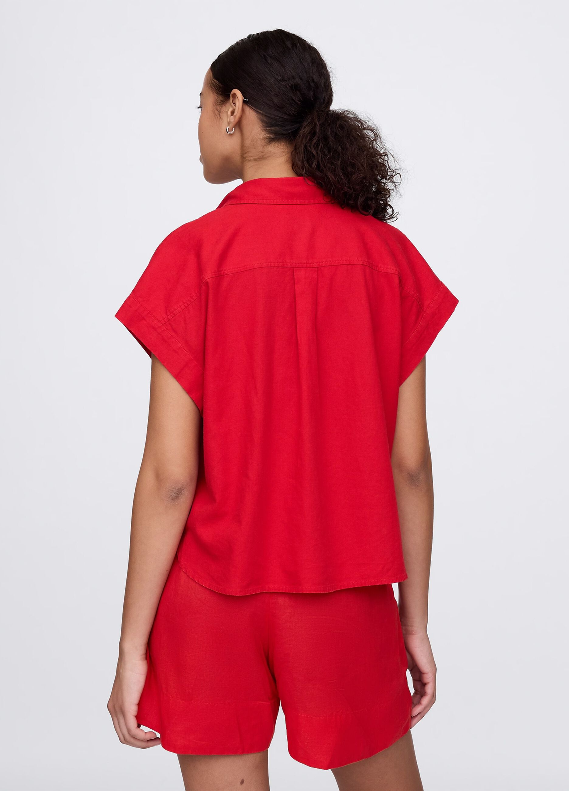 Red shirt in linen and viscose_2