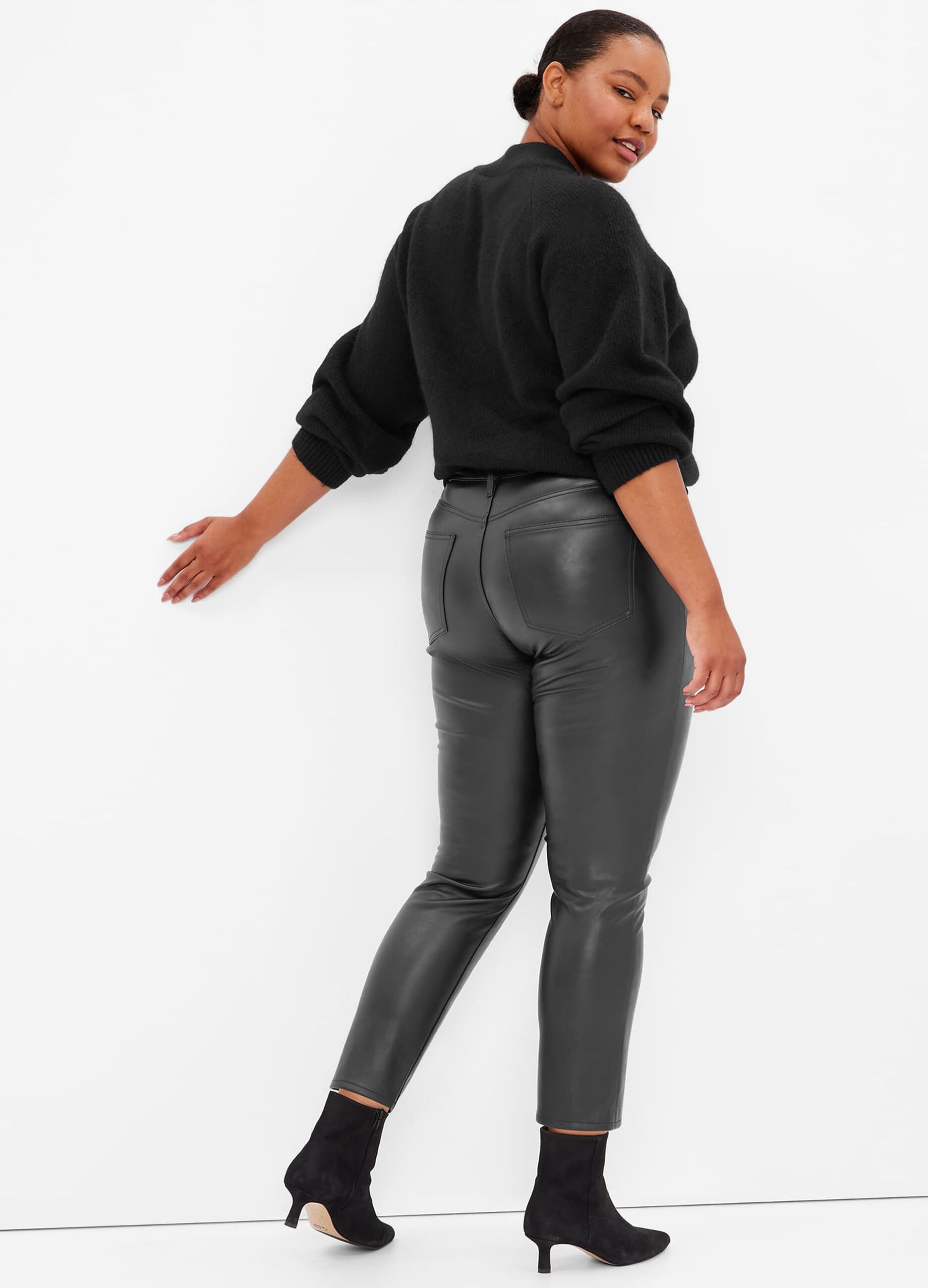 Slim-fit glossy-effect trousers_3