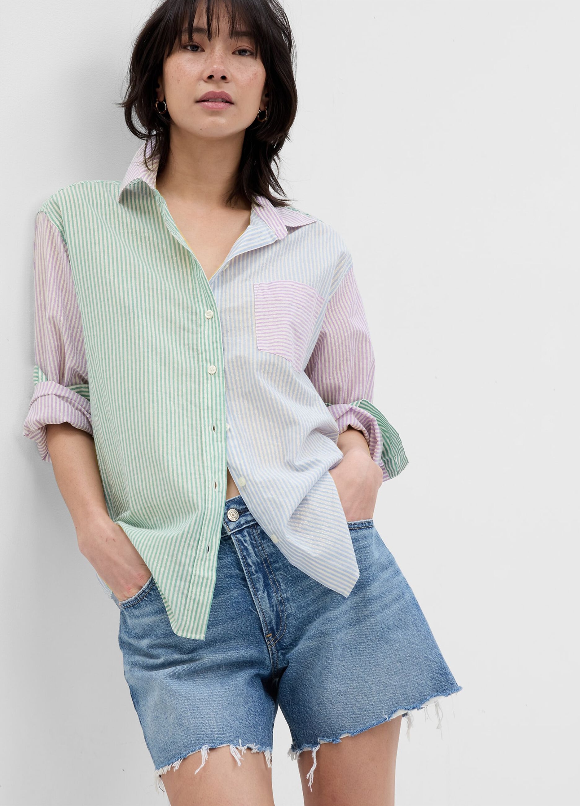 Oversize shirt in seersucker with pocket