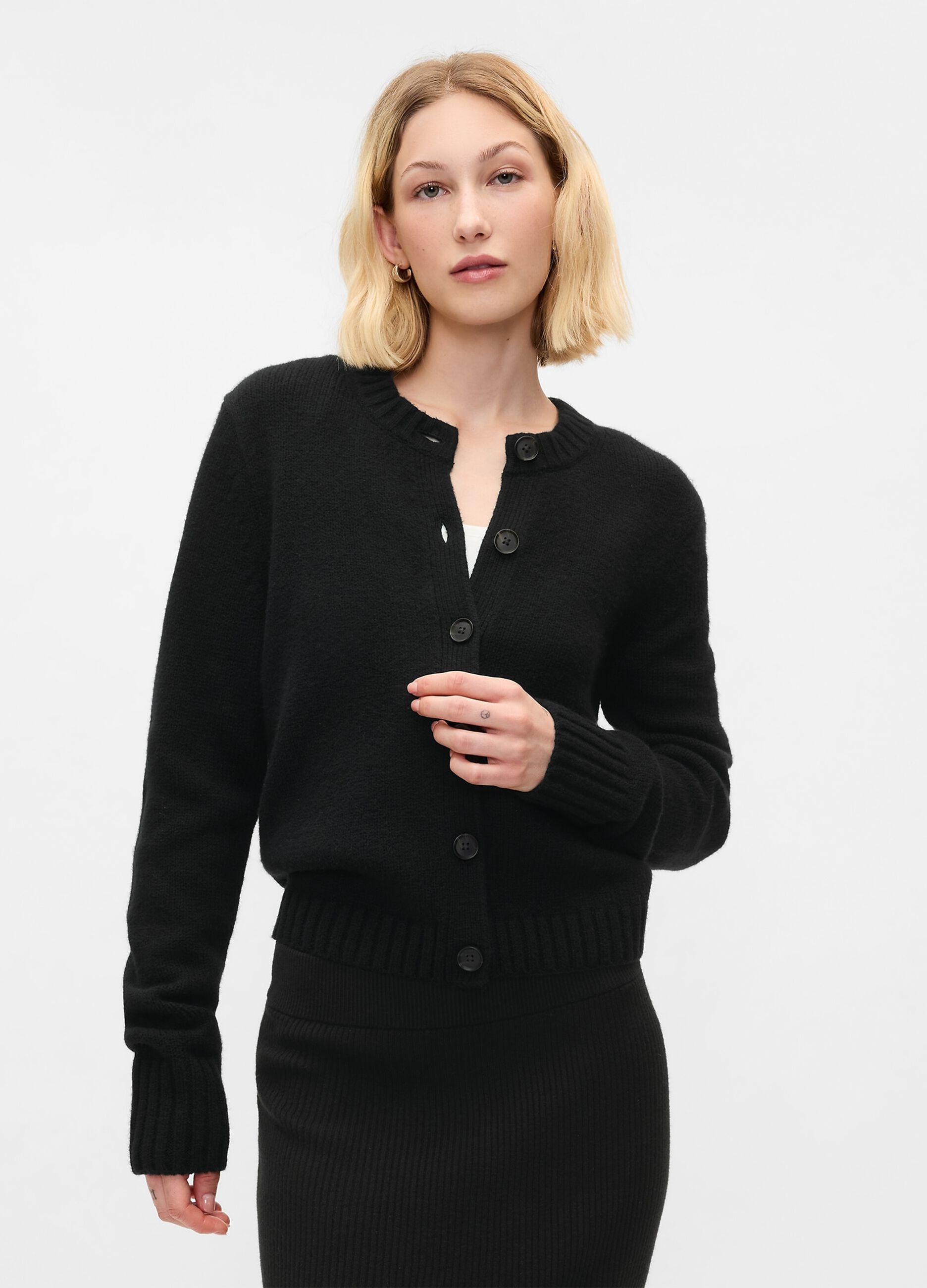 Cardigan girocollo con bottoni striati