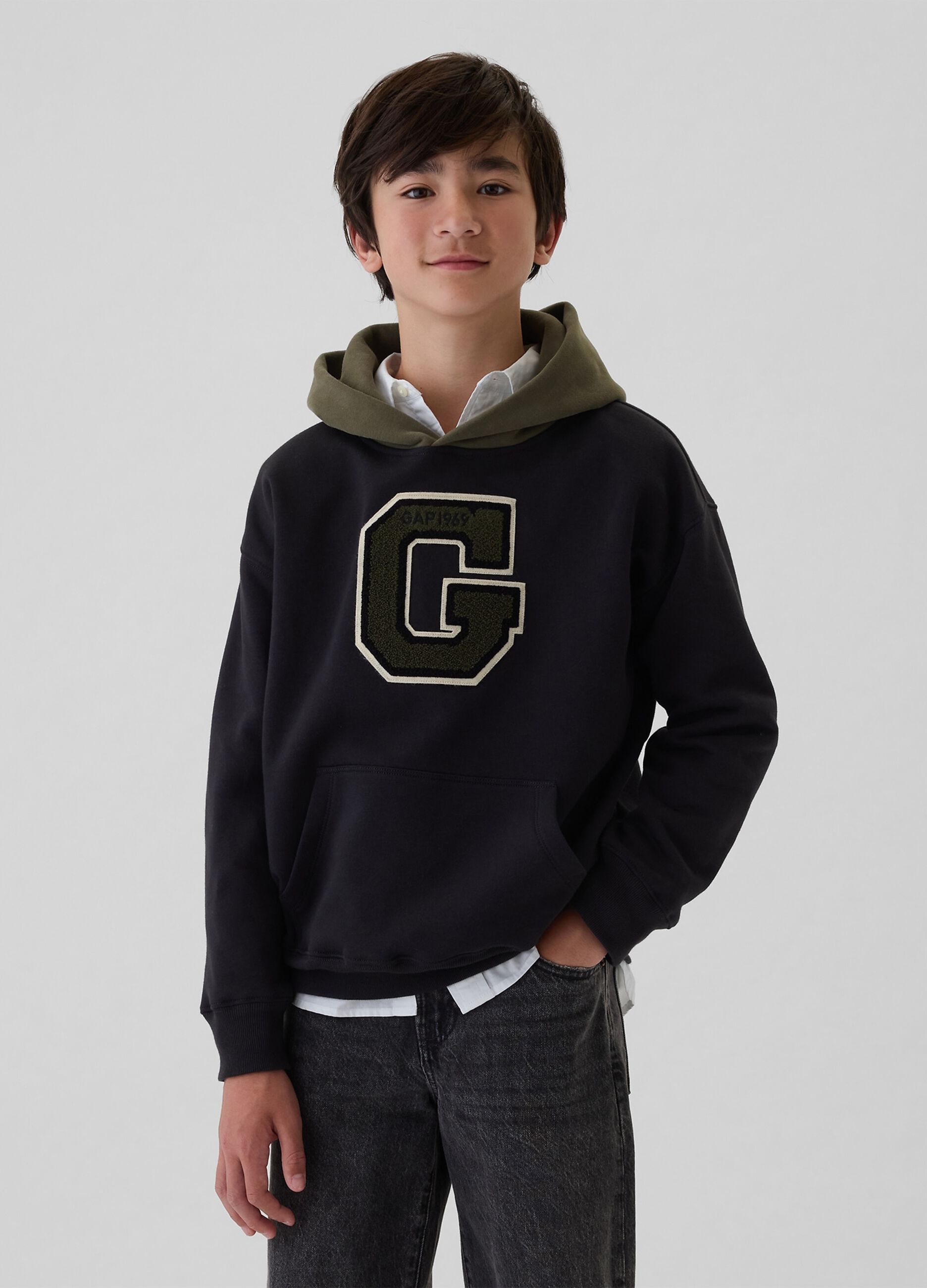 Felpa con cappuccio e patch logo_3