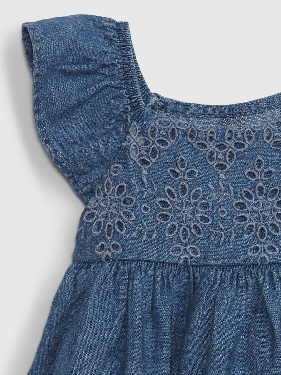 Denim dress with broderie anglaise details_2
