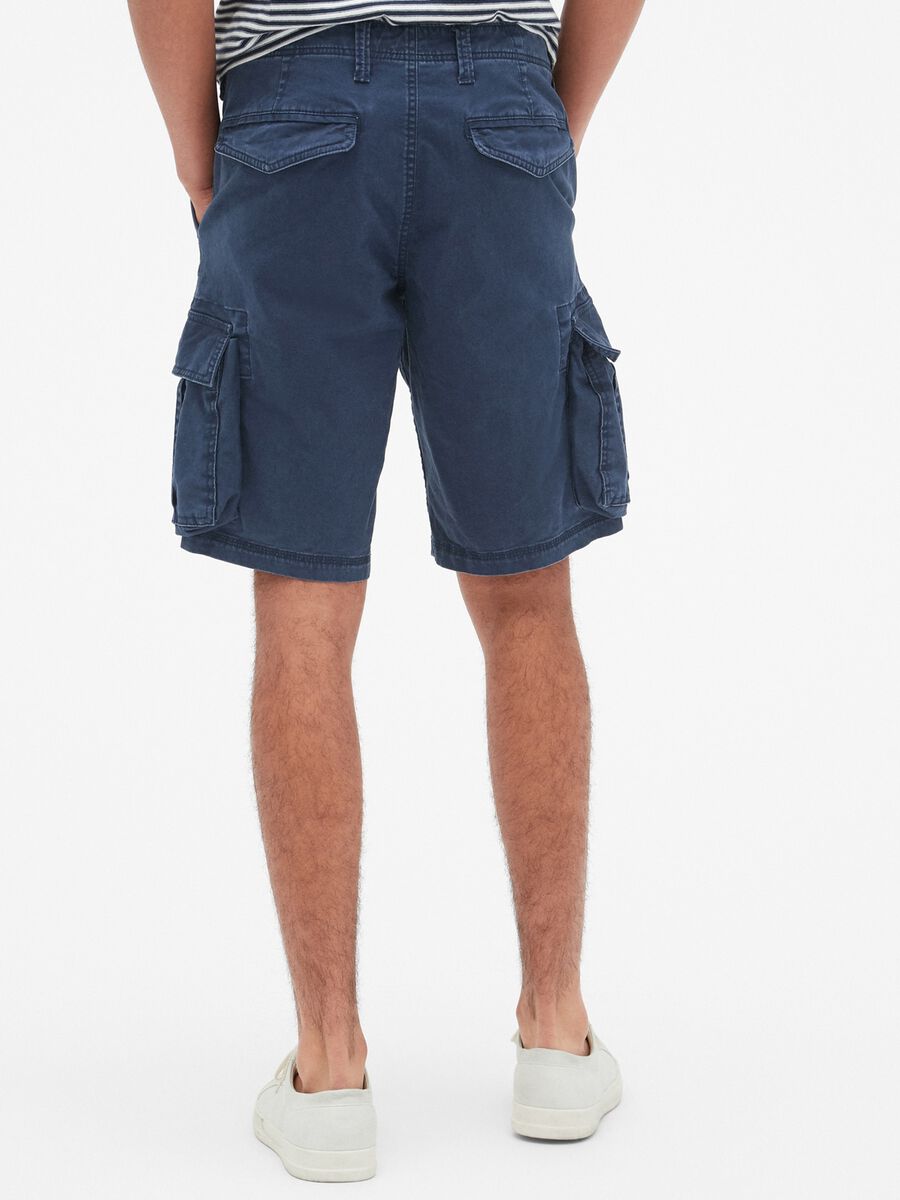 Bermuda cargo shorts in cotton and Lyocell Man_2