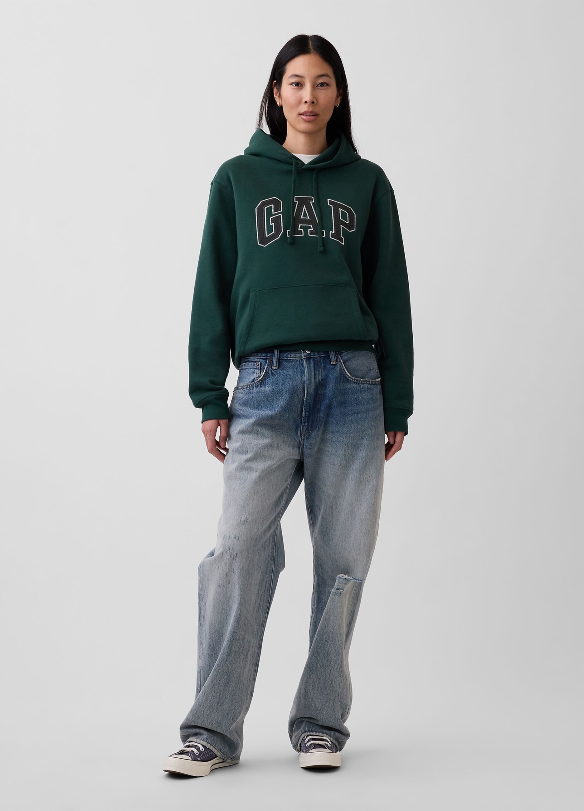 Felpa con cappuccio e logo GAP in misto cotone