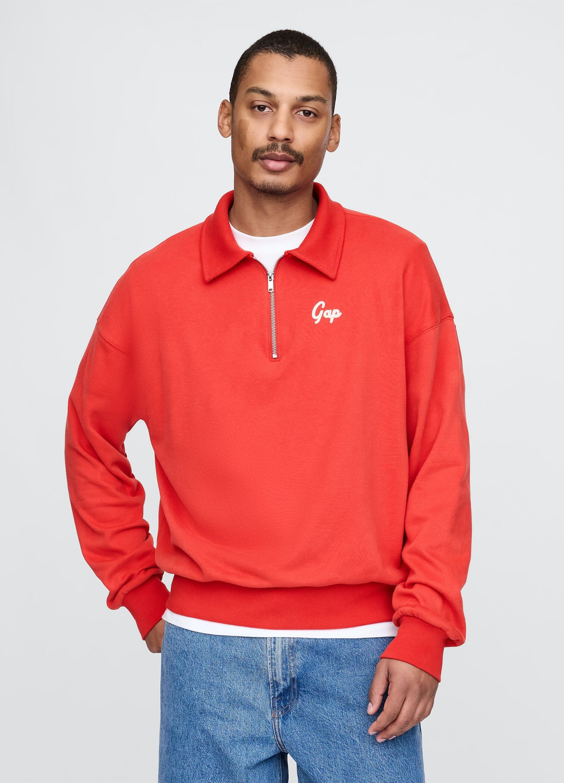 Felpa rossa Gap con colletto e zip