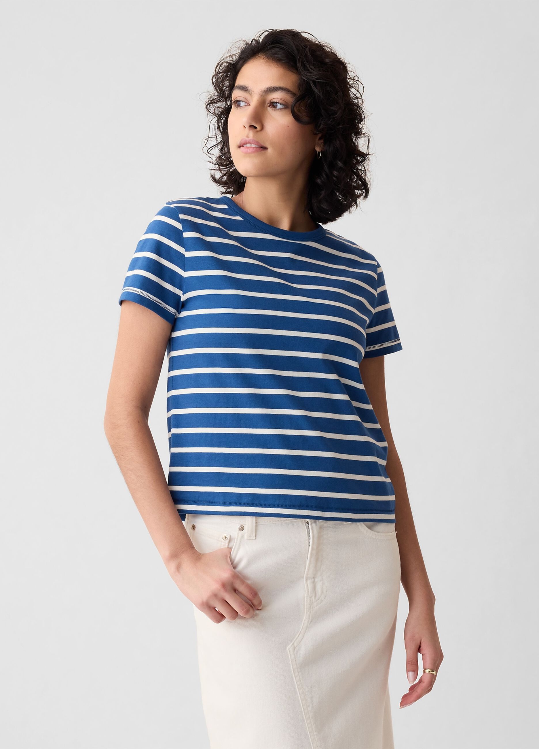 T-shirt in cotone bio con scollo rotondo