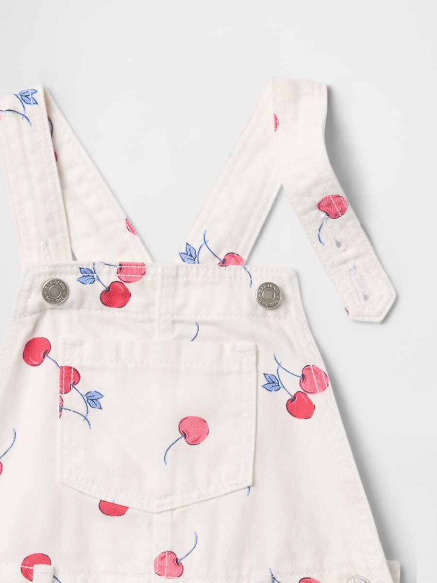 Salopette bianca con stampa ciliegie GAP Kids Bimba_2