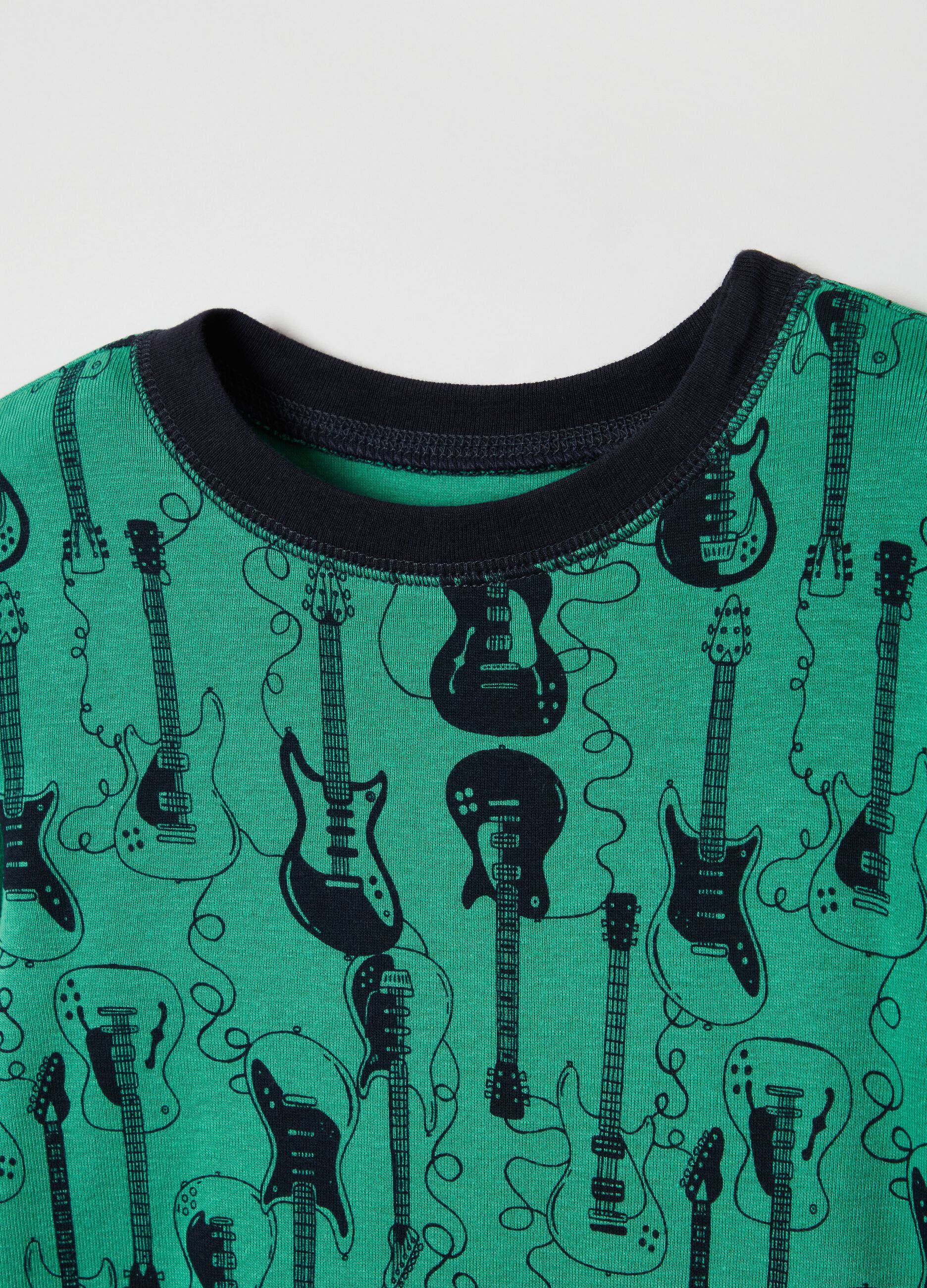 Long pyjamas with all-over guitars print_1