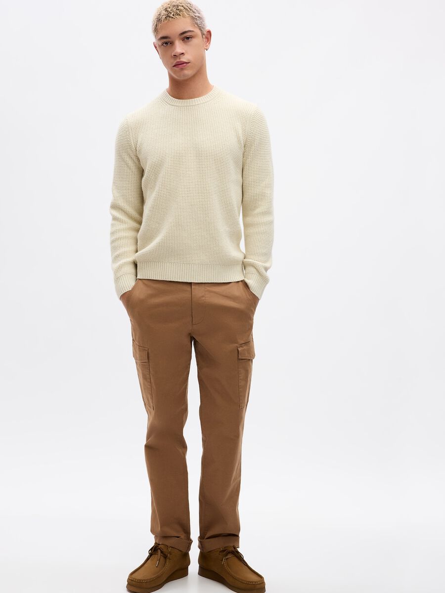 Slim-fit cargo trousers in stretch cotton Man_0