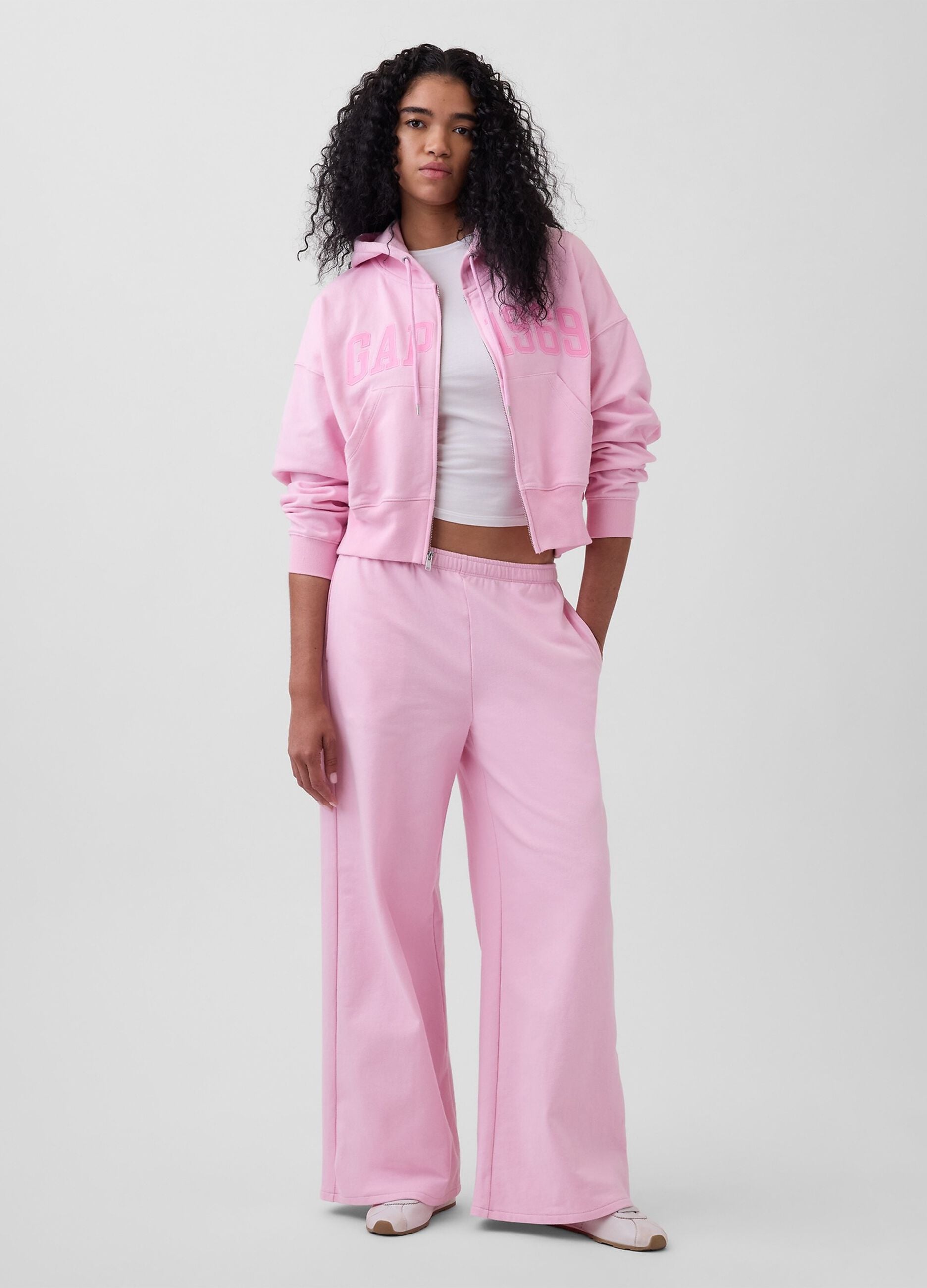 Joggers wide leg in misto cotone con logo GAP