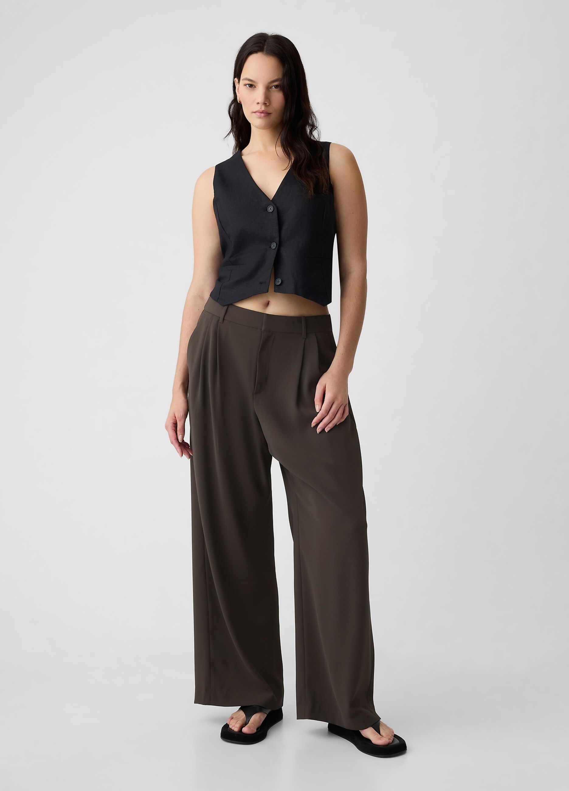 Pantalone a gamba larga con pinces_4