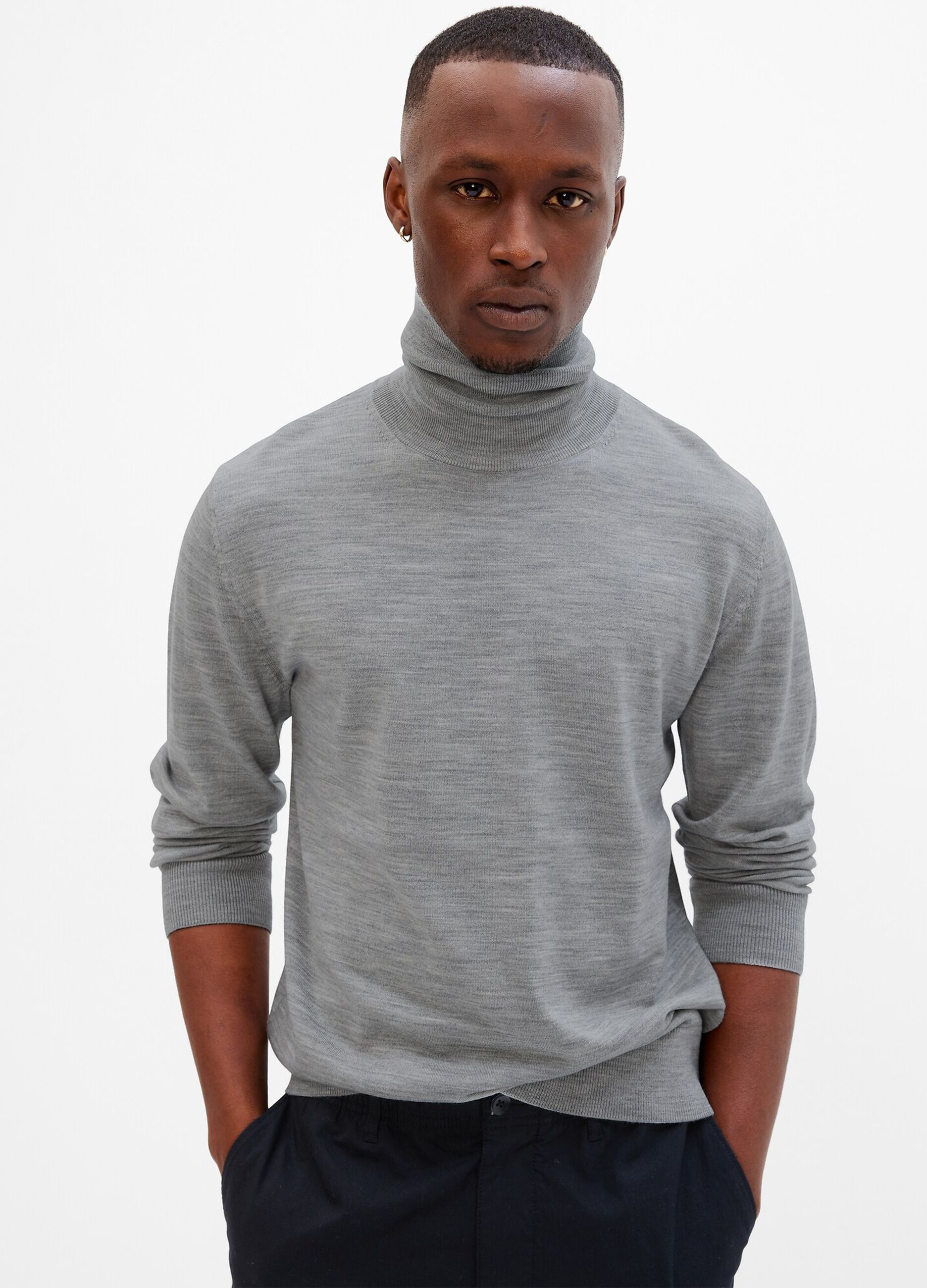 Turtle-neck Merino wool pullover