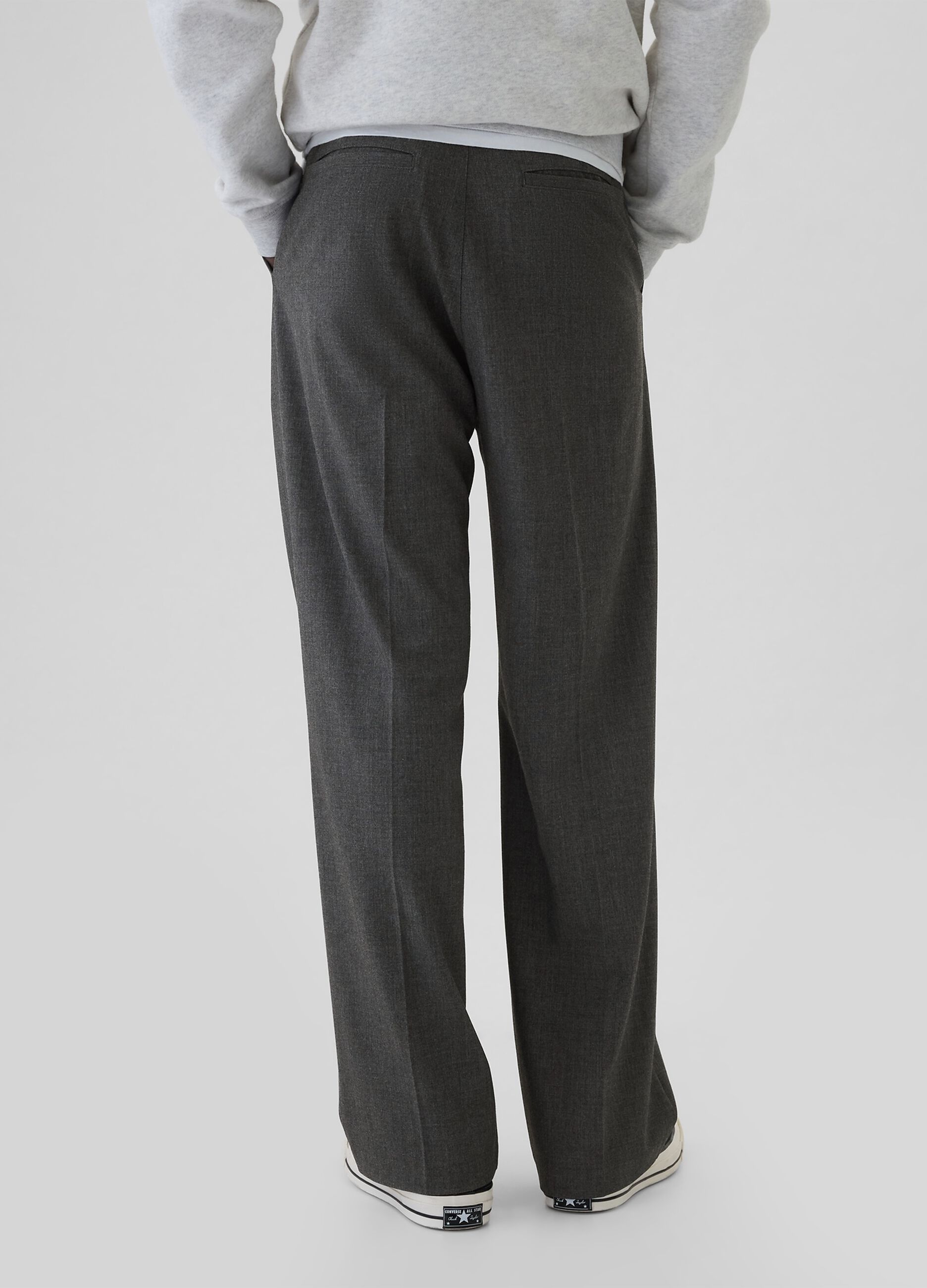 Pantaloni loose fit con pinces_2