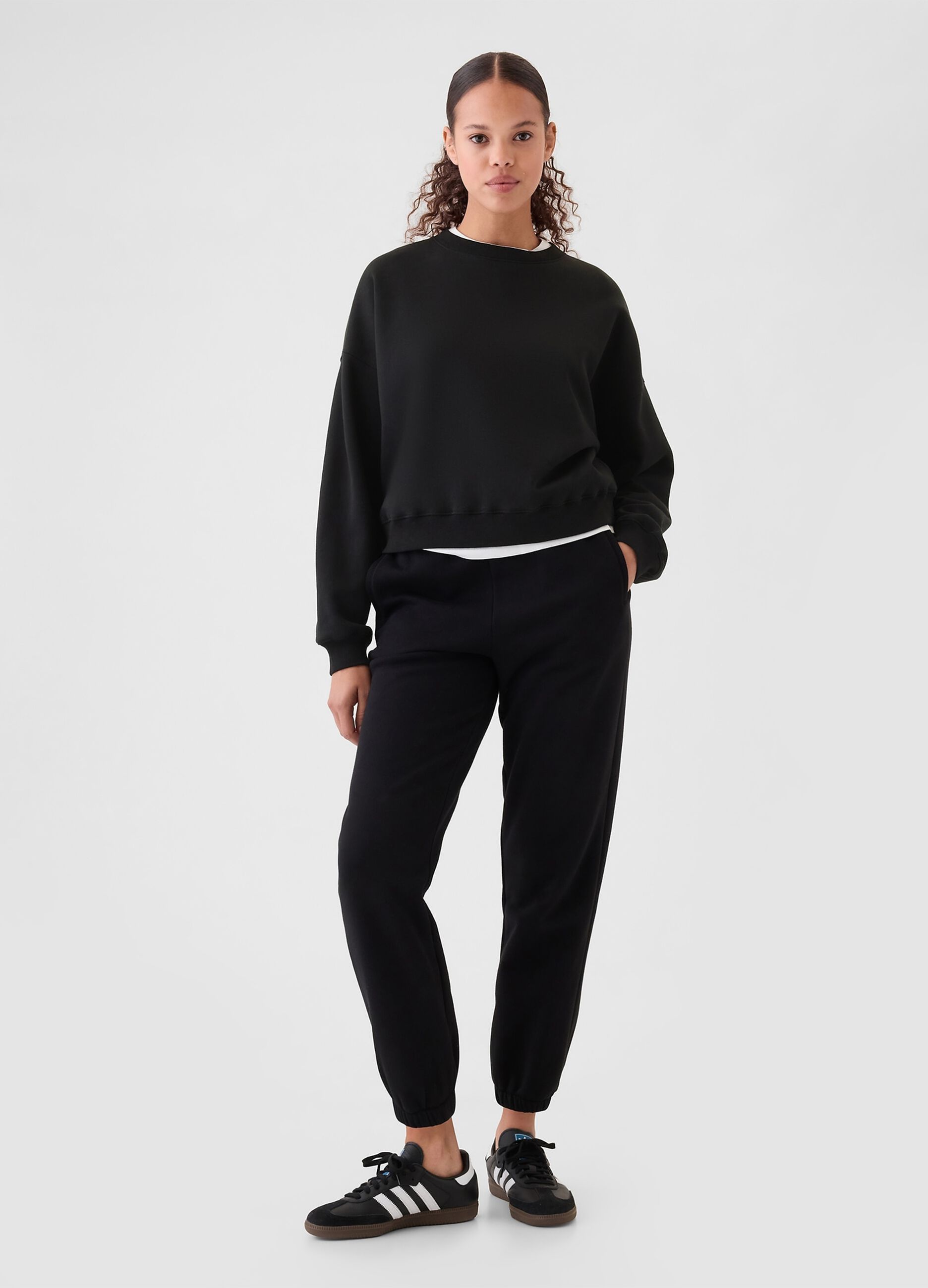 Black Crew Neck Sweatshirt