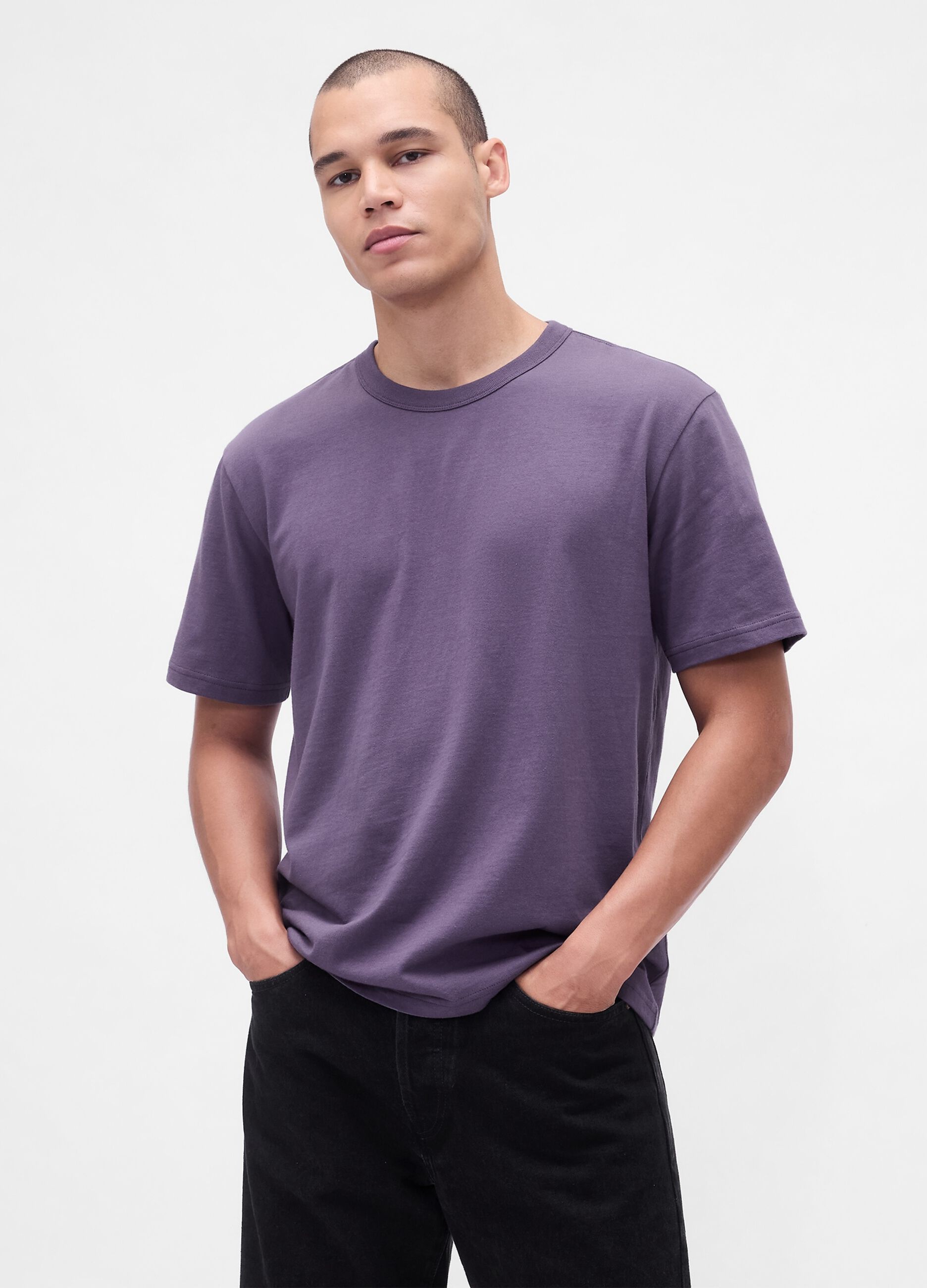 T-shirt viola a maniche corte in cotone