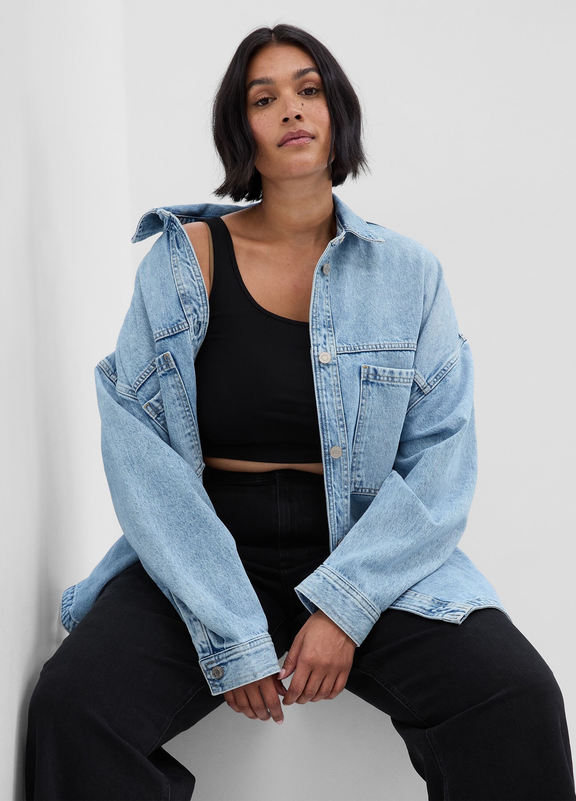 Denim shacket with pockets_3